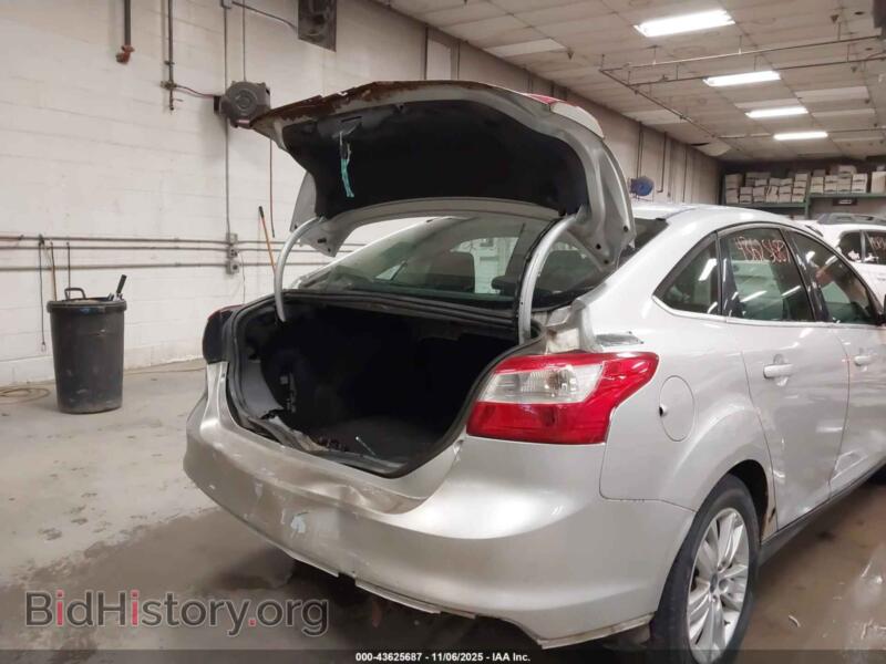 2012 Ford FOCUS (VIN 1FAHP3H25CL374165) — photo 6 of 17