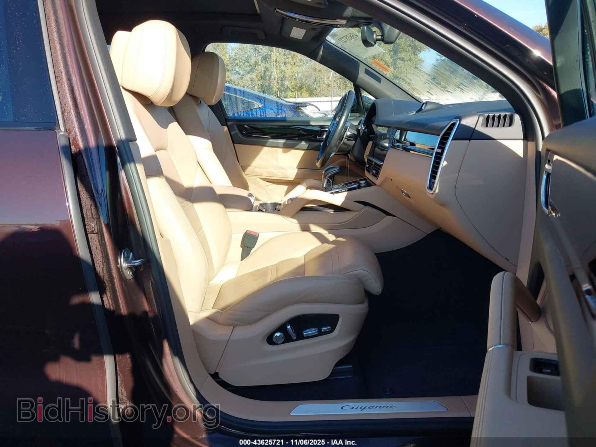 2020 PORSCHE CAYENNE - VIN: WP1AA2AY7LDA04737 - Photo 5