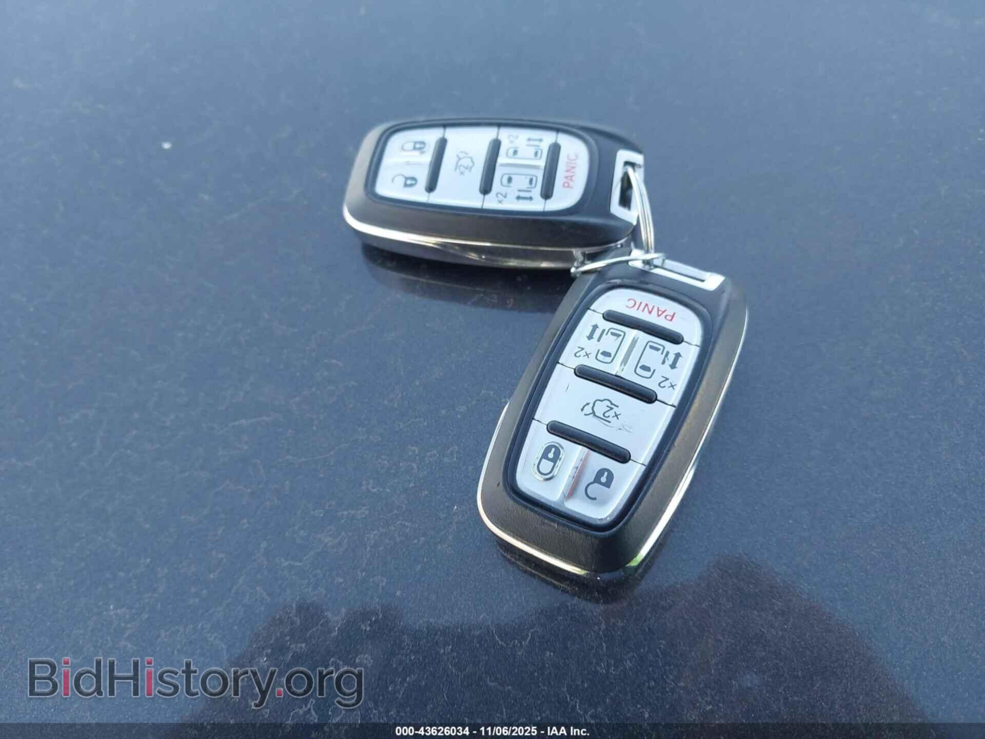 2017 CHRYSLER PACIFICA - VIN: 2C4RC1DG5HR502063 - Photo 11