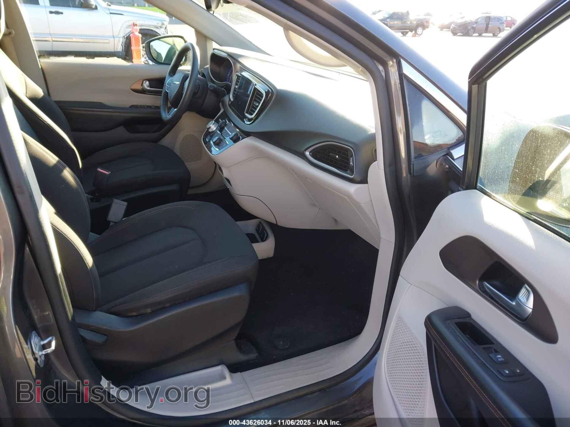 2017 CHRYSLER PACIFICA - VIN: 2C4RC1DG5HR502063 - Photo 5