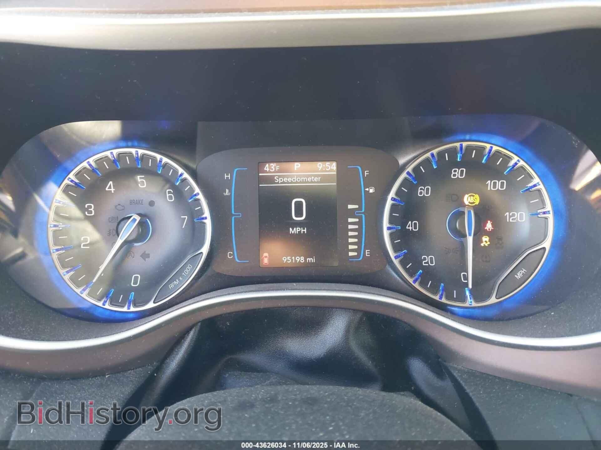 2017 CHRYSLER PACIFICA - VIN: 2C4RC1DG5HR502063 - Photo 7