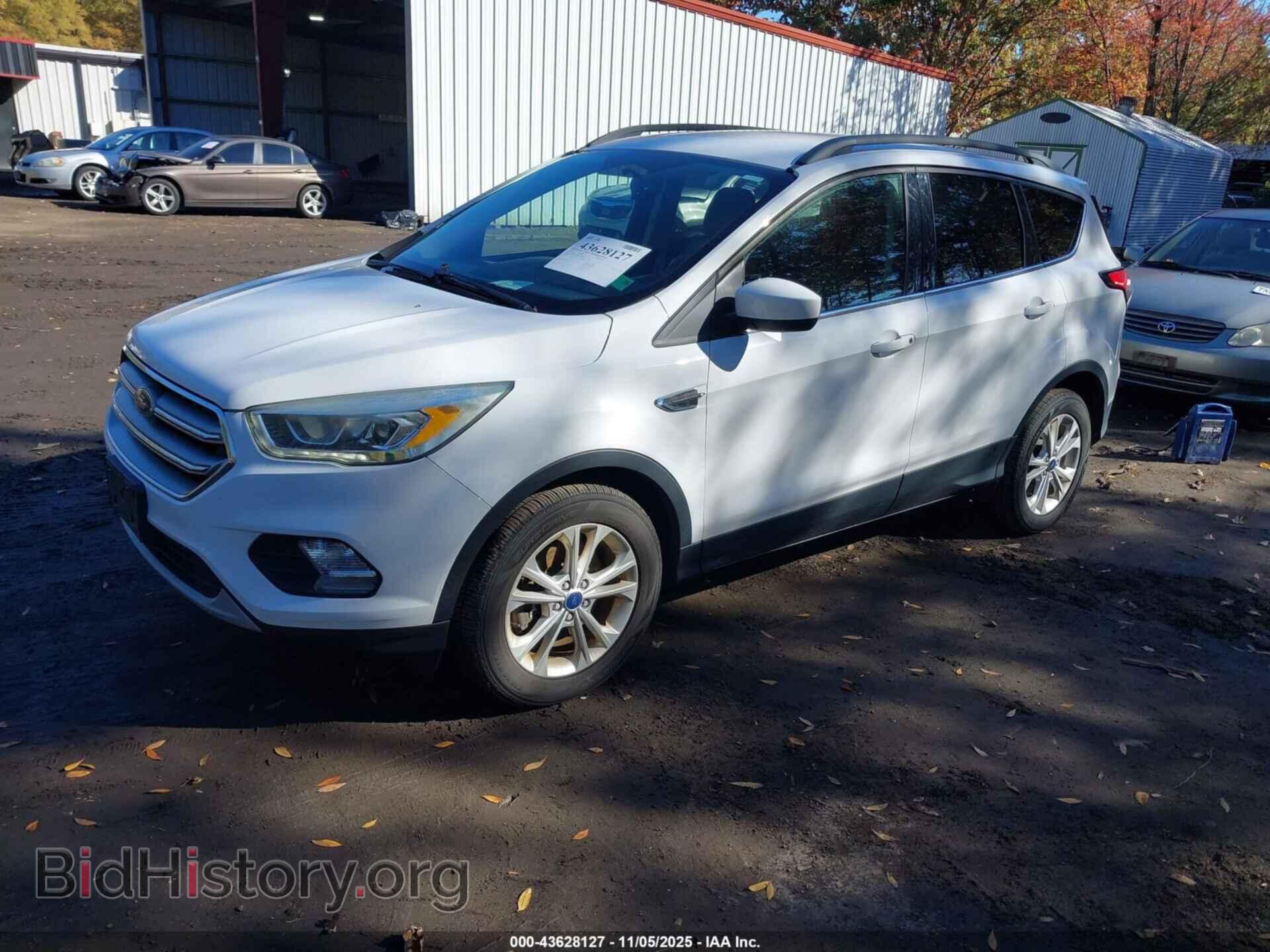 2017 FORD ESCAPE - VIN: 1FMCU9GD6HUB61886 - Фото 2