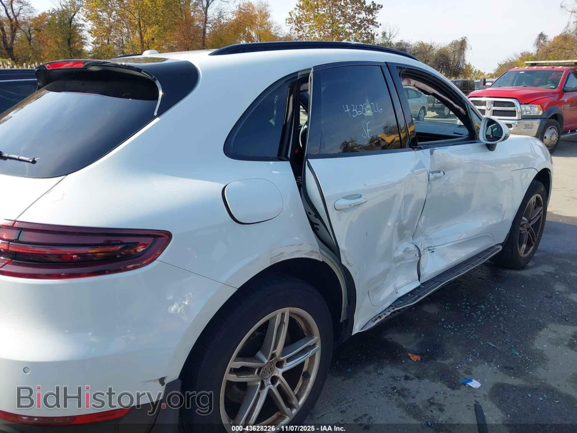 2017 PORSCHE MACAN - VIN: WP1AB2A59HLB11997 - Photo 6