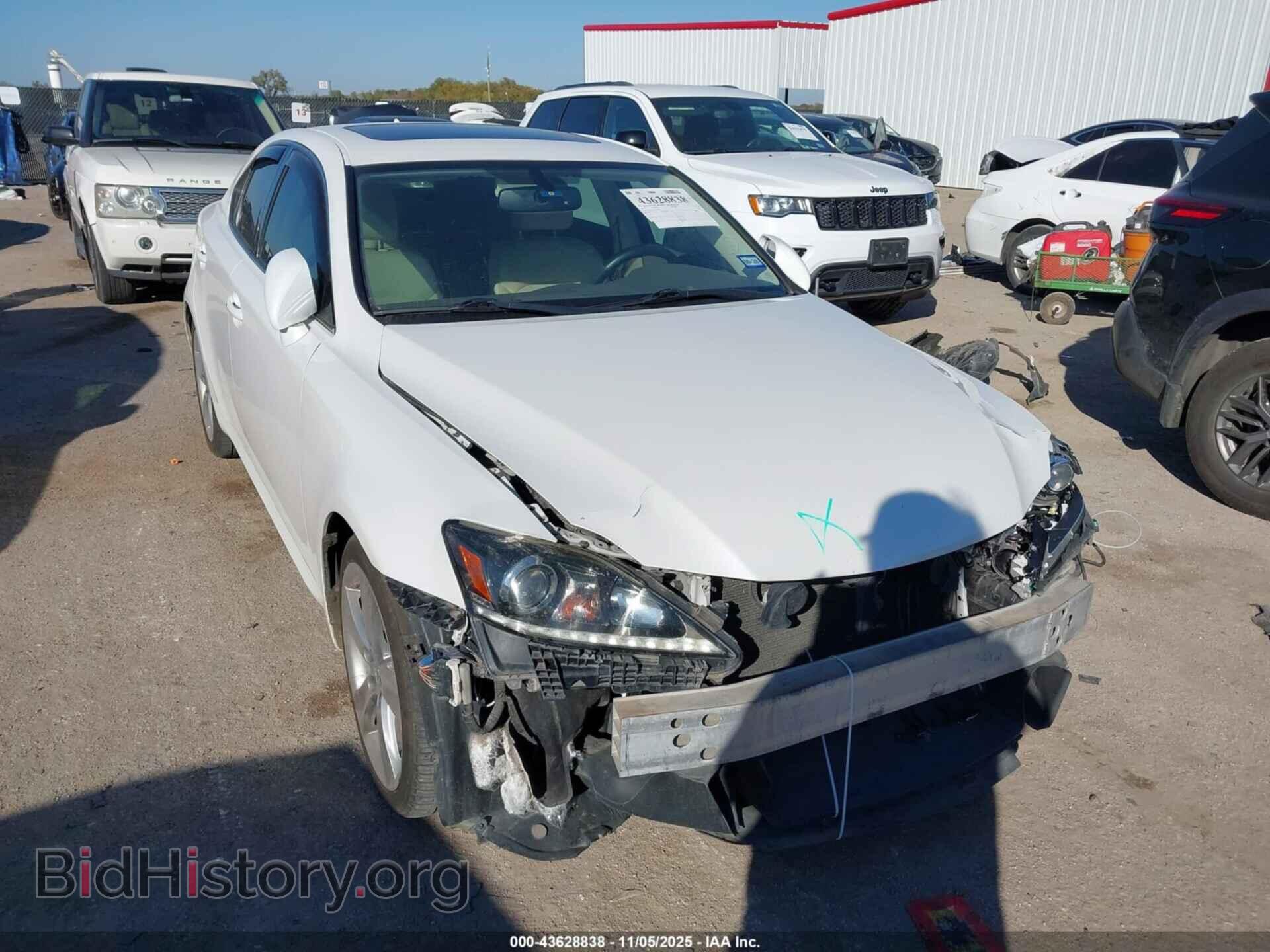 Фотография JTHBF5C29B5145642 - LEXUS IS 250 2011