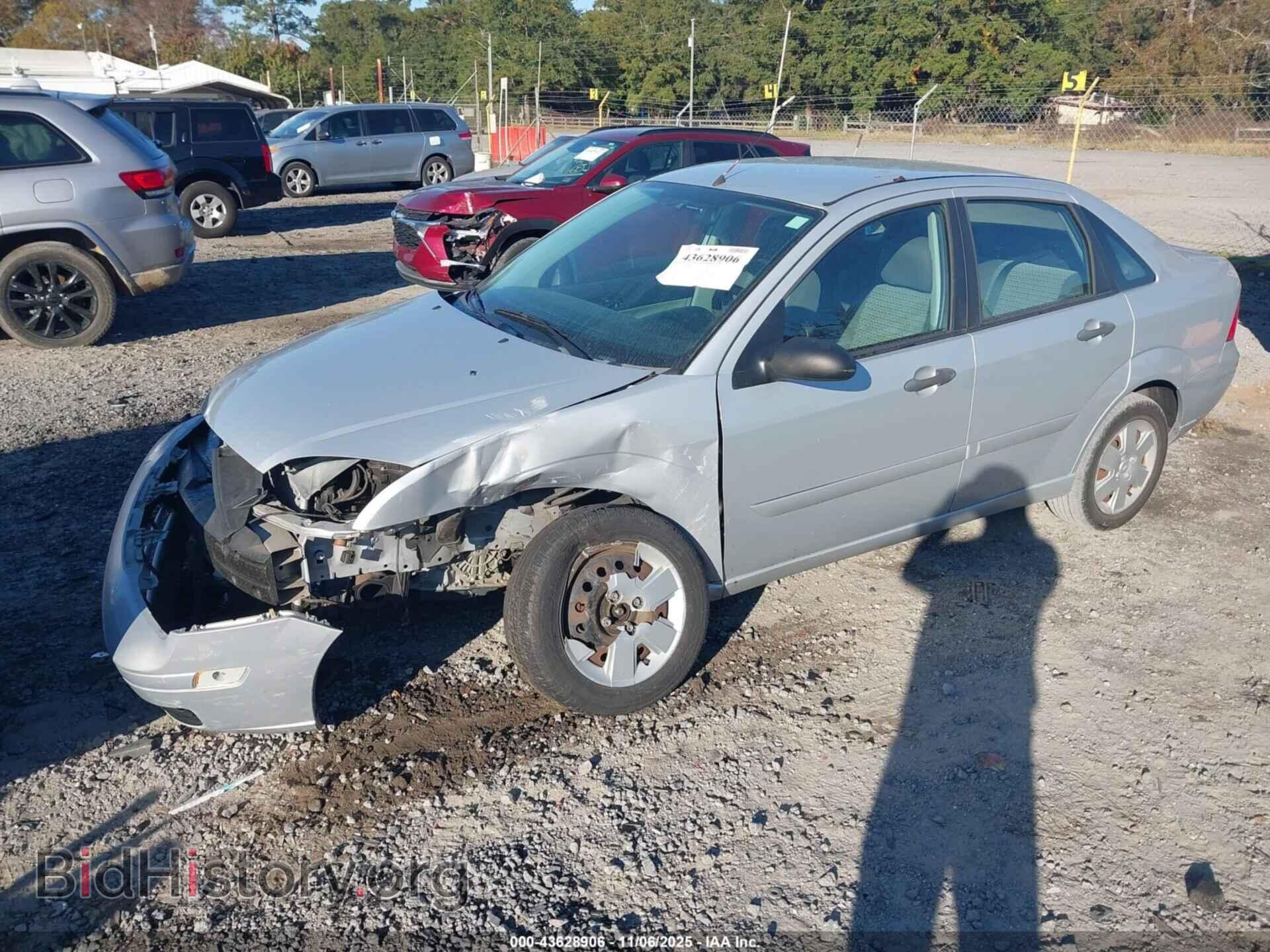 2007 FORD FOCUS - VIN: 1FAFP34N27W151755 - Фото 2