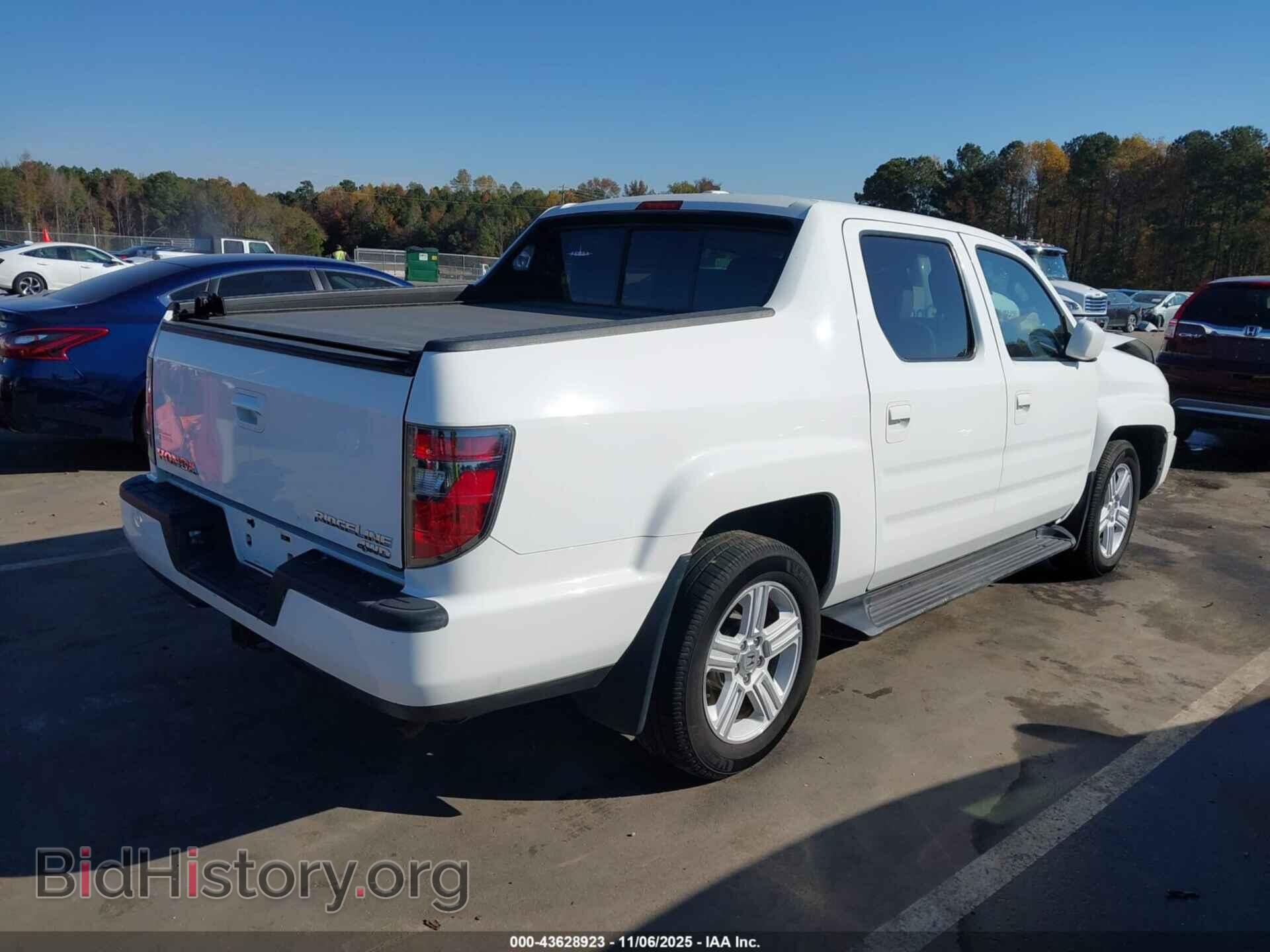 2014 HONDA RIDGELINE - VIN: 5FPYK1F52EB002452 - Фото 4