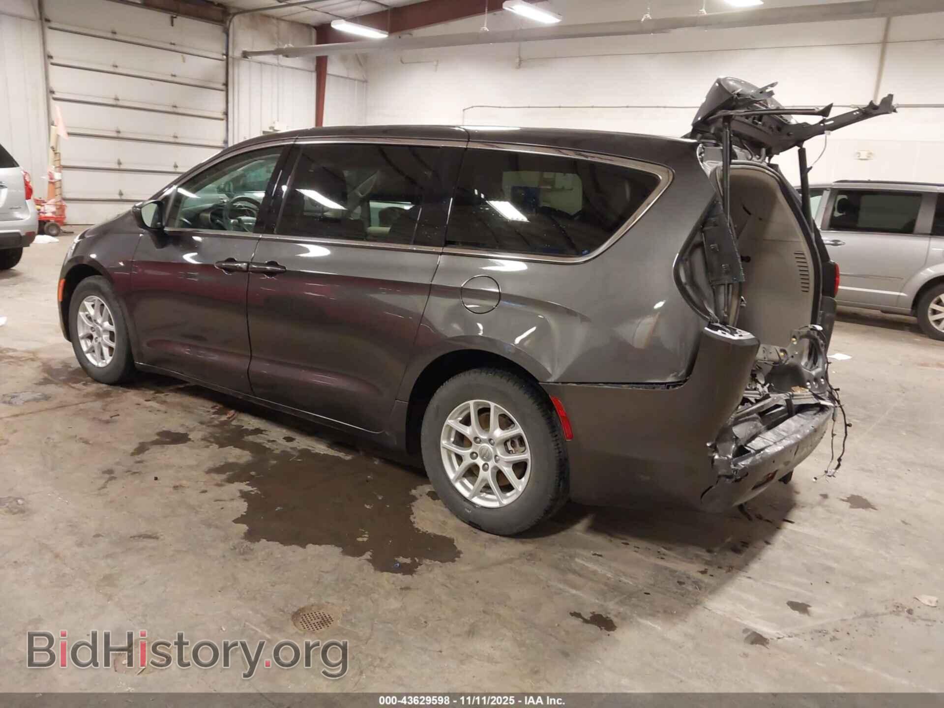 2017 CHRYSLER PACIFICA - VIN: 2C4RC1DG5HR748644 - Фото 3