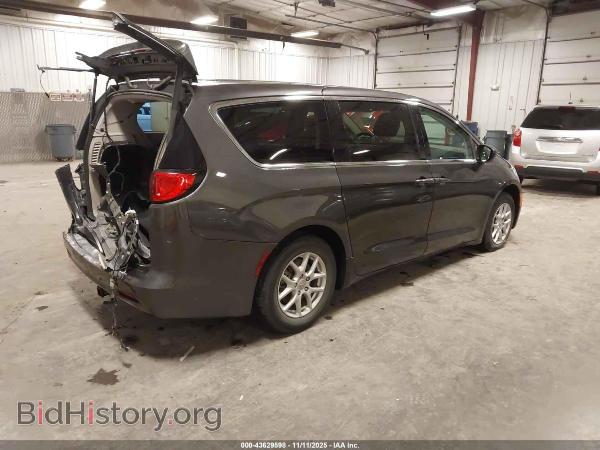 2017 CHRYSLER PACIFICA - VIN: 2C4RC1DG5HR748644 - Фото 4