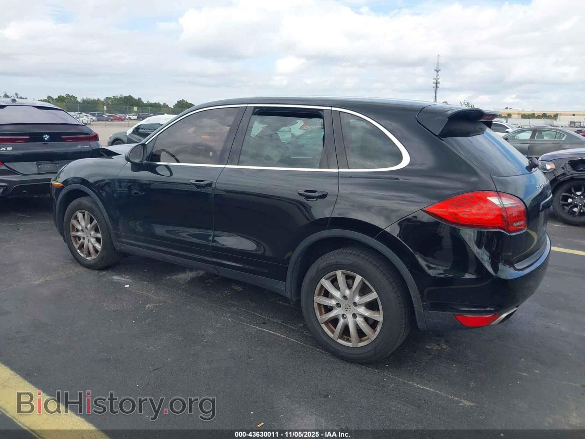 2011 PORSCHE CAYENNE - VIN: WP1AA2A24BLA09765 - Photo 3