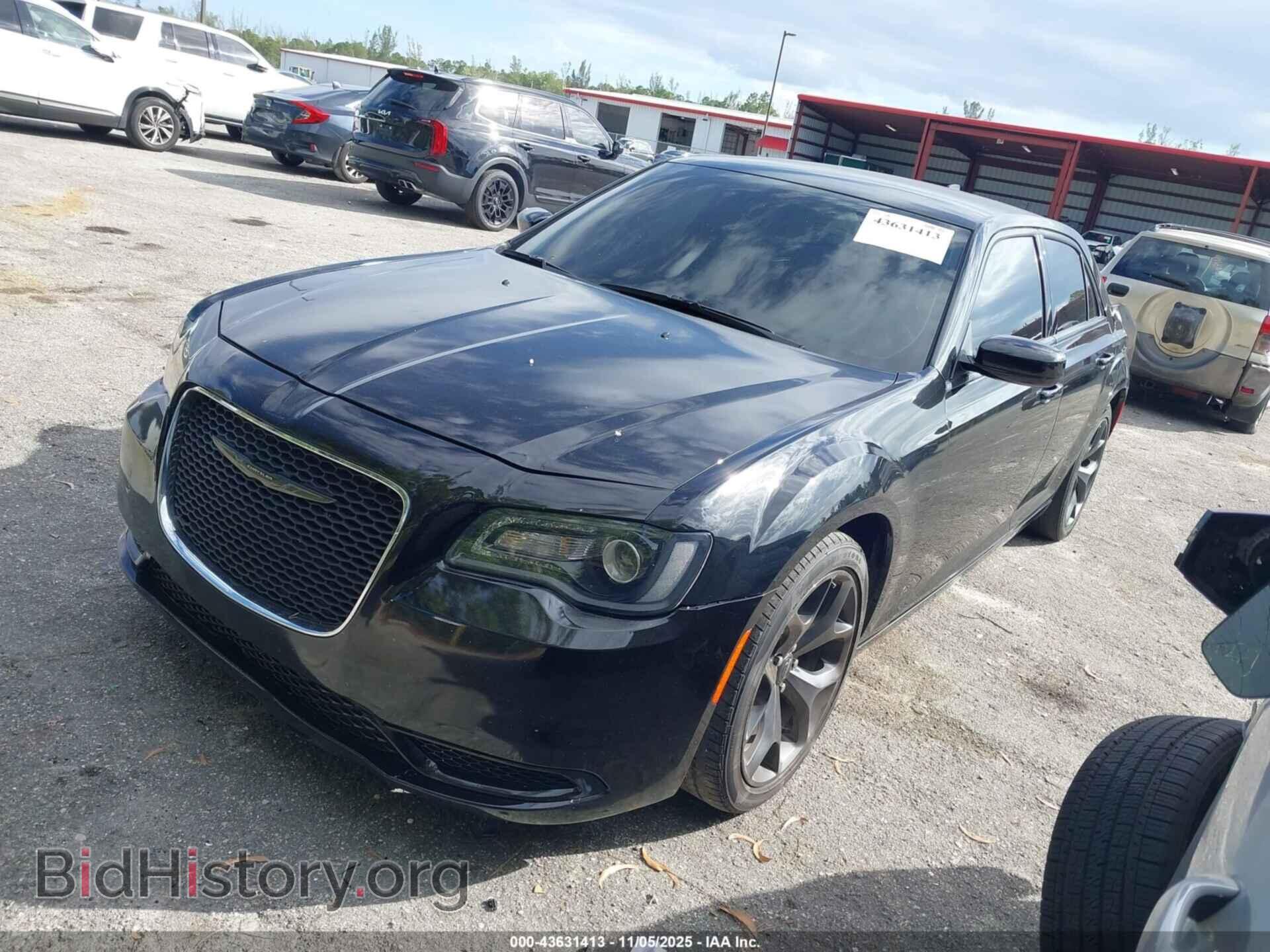 2023 CHRYSLER 300 - VIN: 2C3CCAAG4PH678816 - Фото 2
