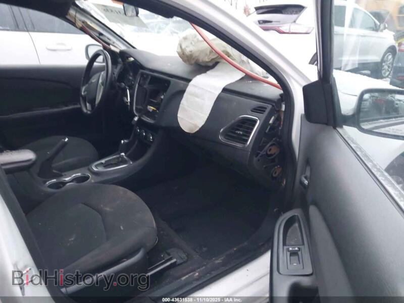 2012 Chrysler 200 (VIN 1C3CCBBB2CN160648) — photo 5 of 17