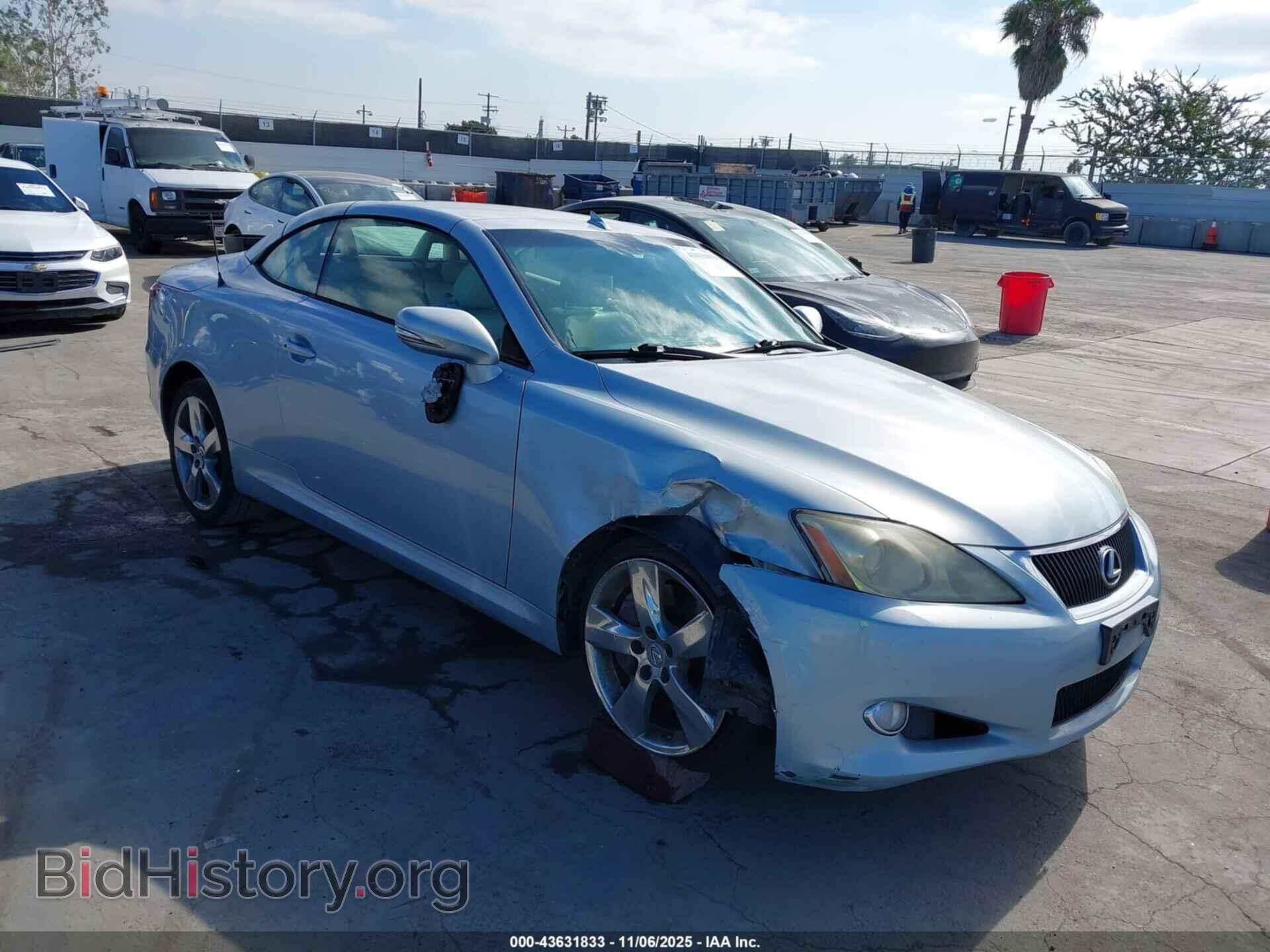 Photo JTHFE2C26A2503198 - LEXUS IS 350C 2010