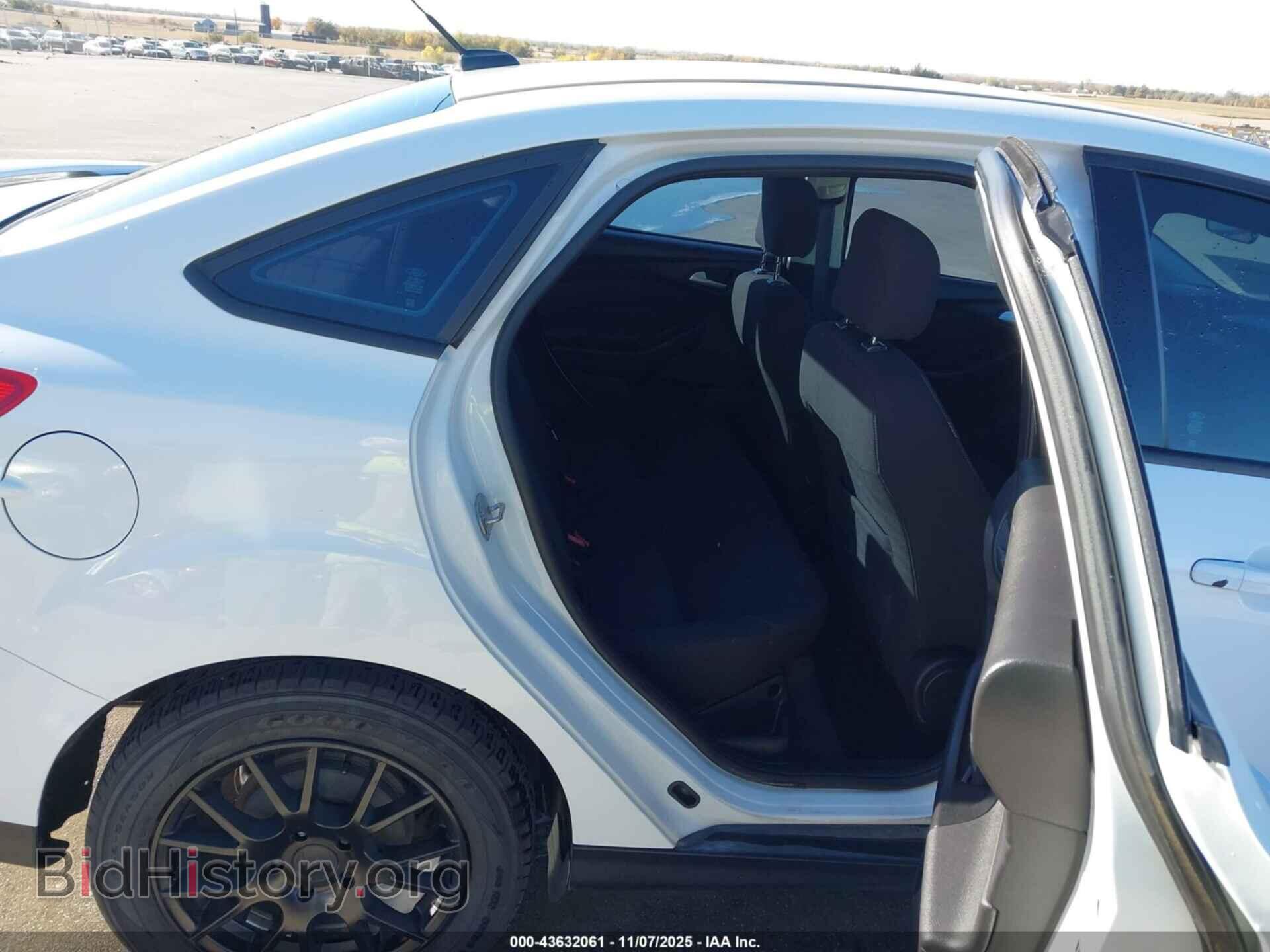 2015 FORD FOCUS - VIN: 1FADP3F2XFL220587 - Фото 8