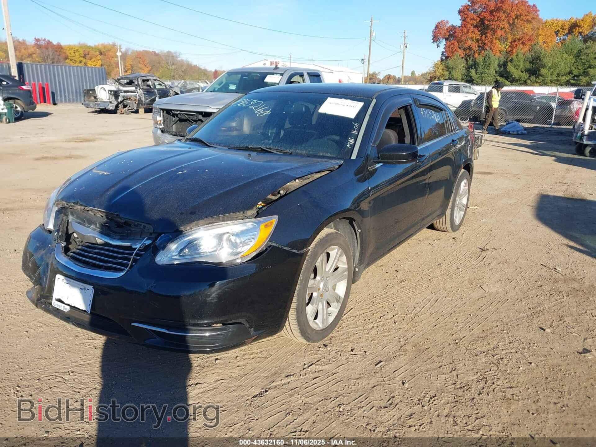 2013 CHRYSLER 200 - VIN: 1C3CCBAB2DN735849 - Photo 2