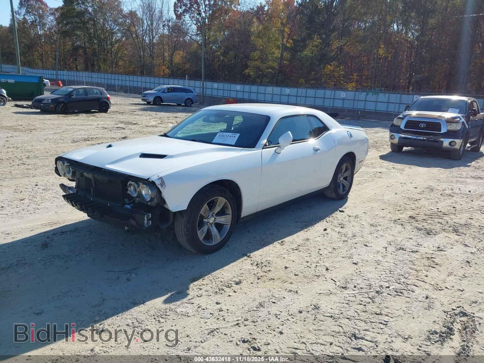 2019 DODGE CHALLENGER - VIN: 2C3CDZAGXKH751756 - Фото 2