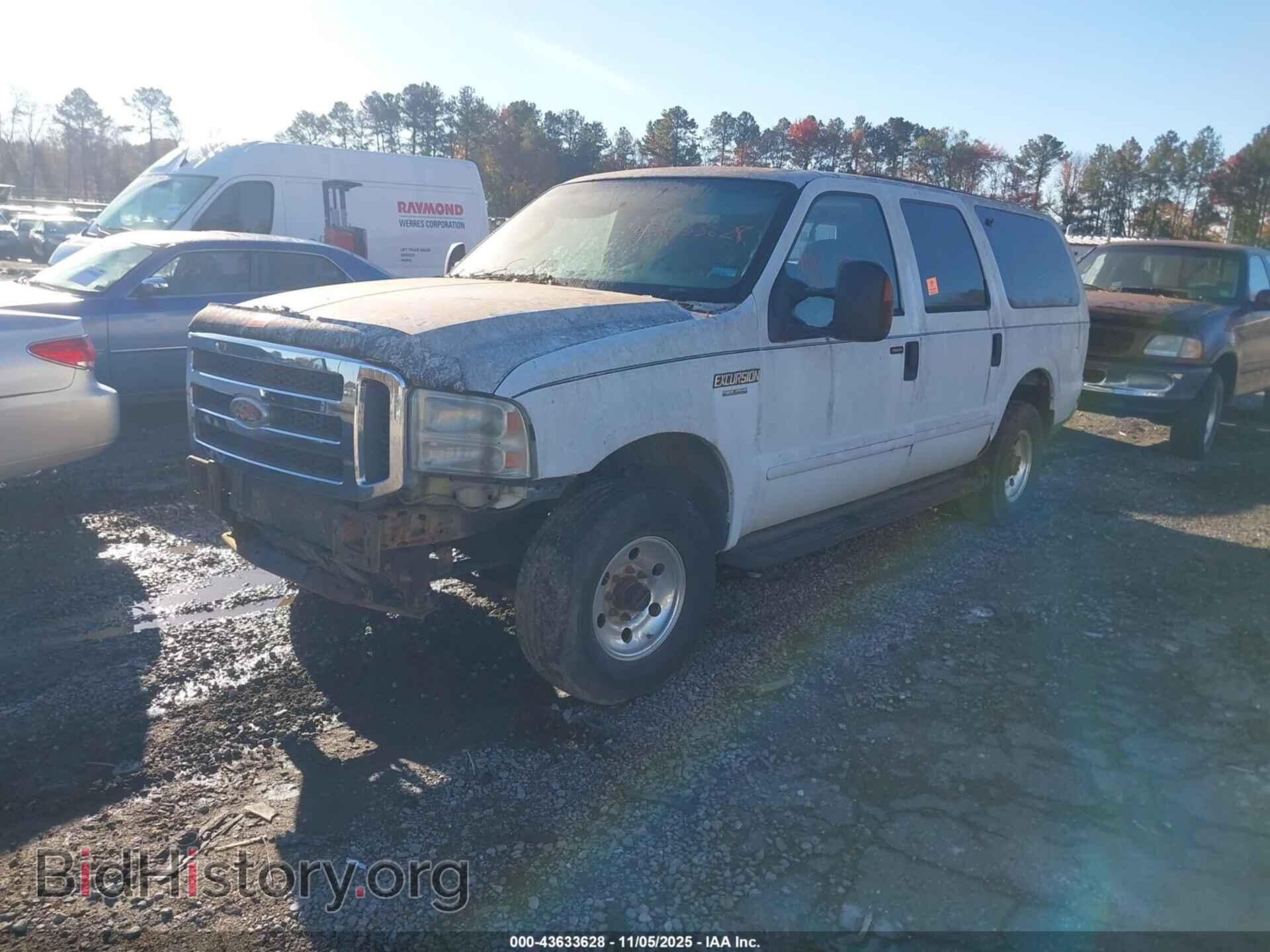 2005 FORD EXCURSION - VIN: 1FMSU41PX5EB36741 - Photo 2
