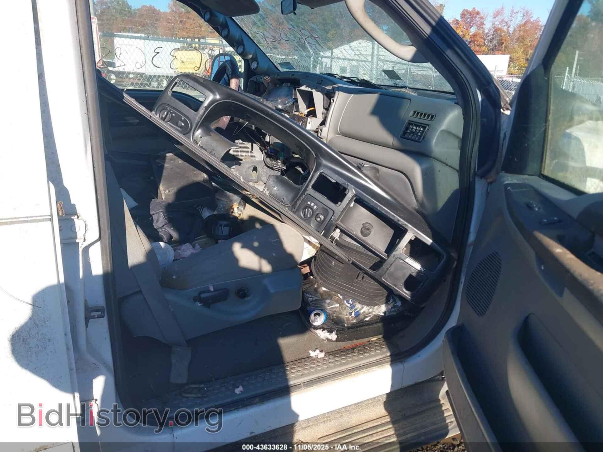 2005 FORD EXCURSION - VIN: 1FMSU41PX5EB36741 - Photo 5