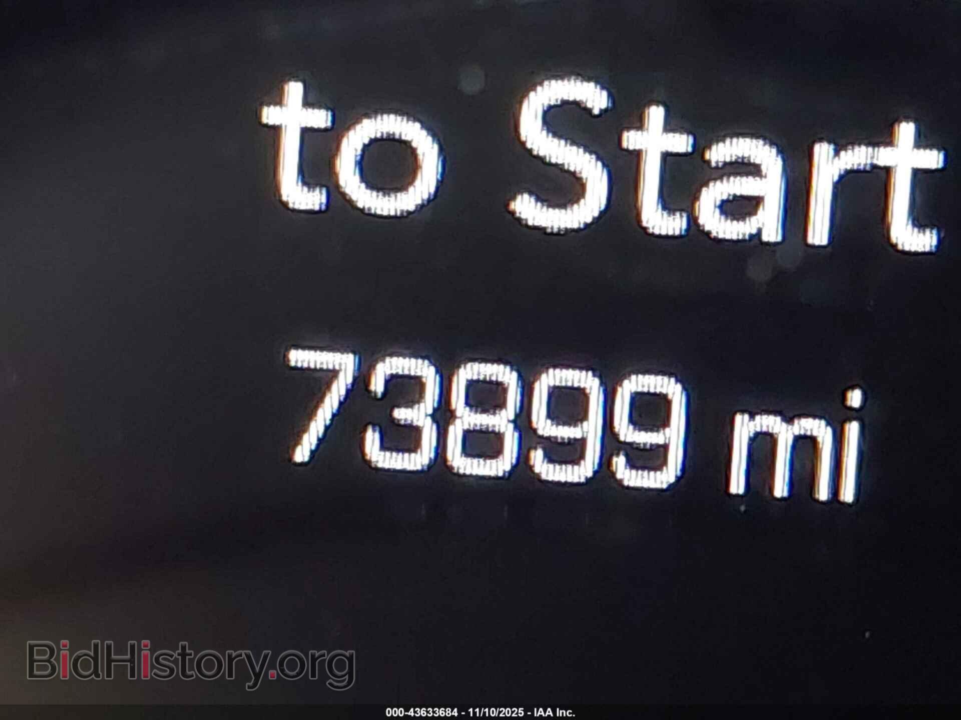 2019 CHRYSLER 300 - VIN: 2C3CCAAG2KH610300 - Фото 7