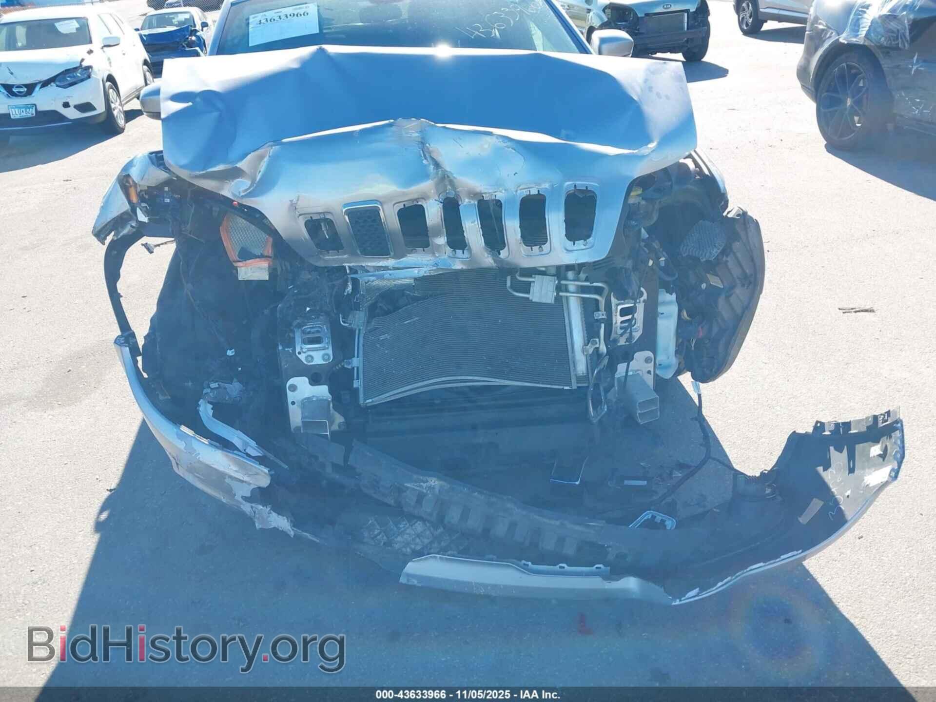 2019 JEEP CHEROKEE - VIN: 1C4PJLLB1KD353904 - Фото 6