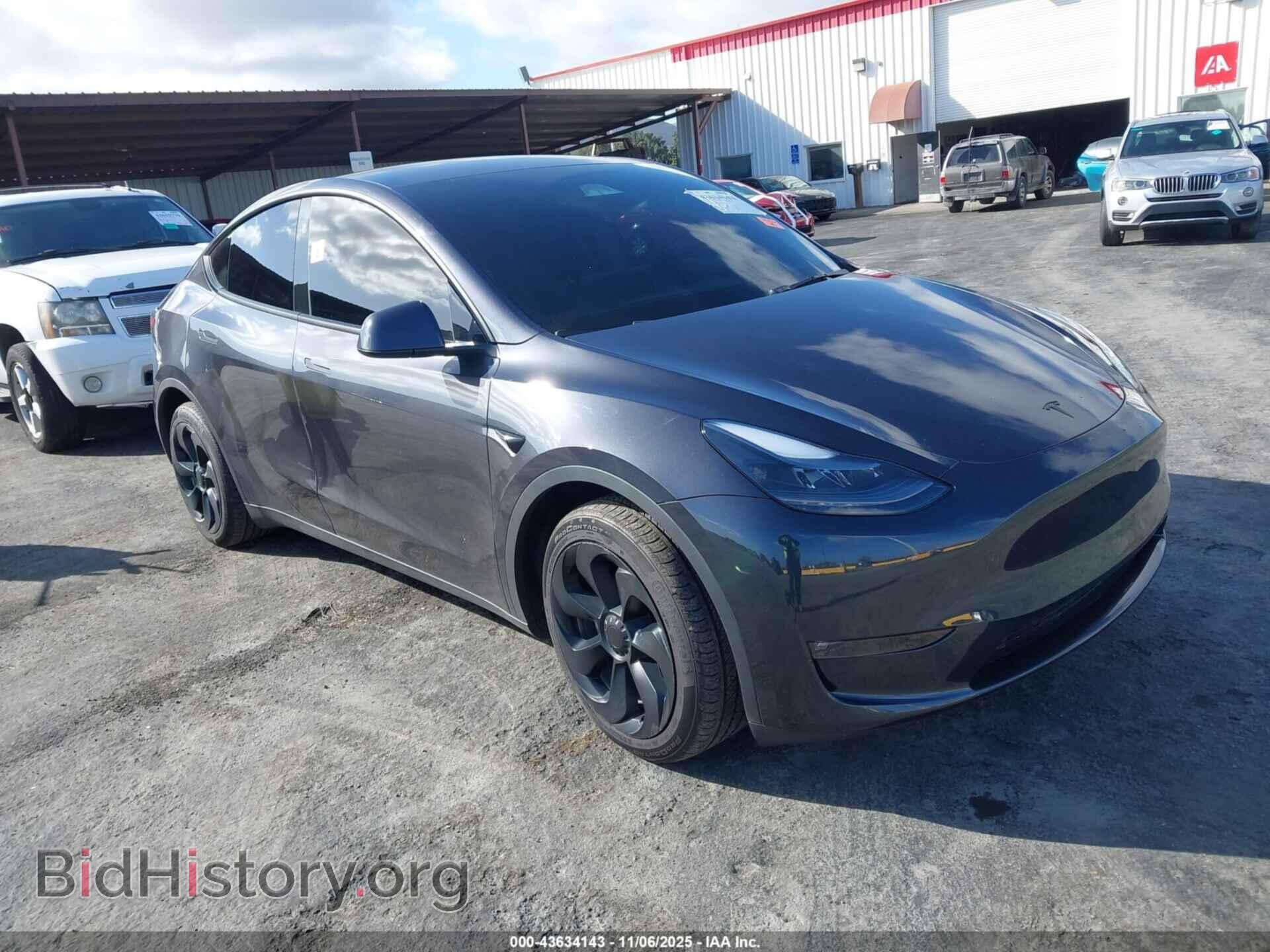 Photo 7SAYGAEE2RF080945 - TESLA MODEL Y 2024