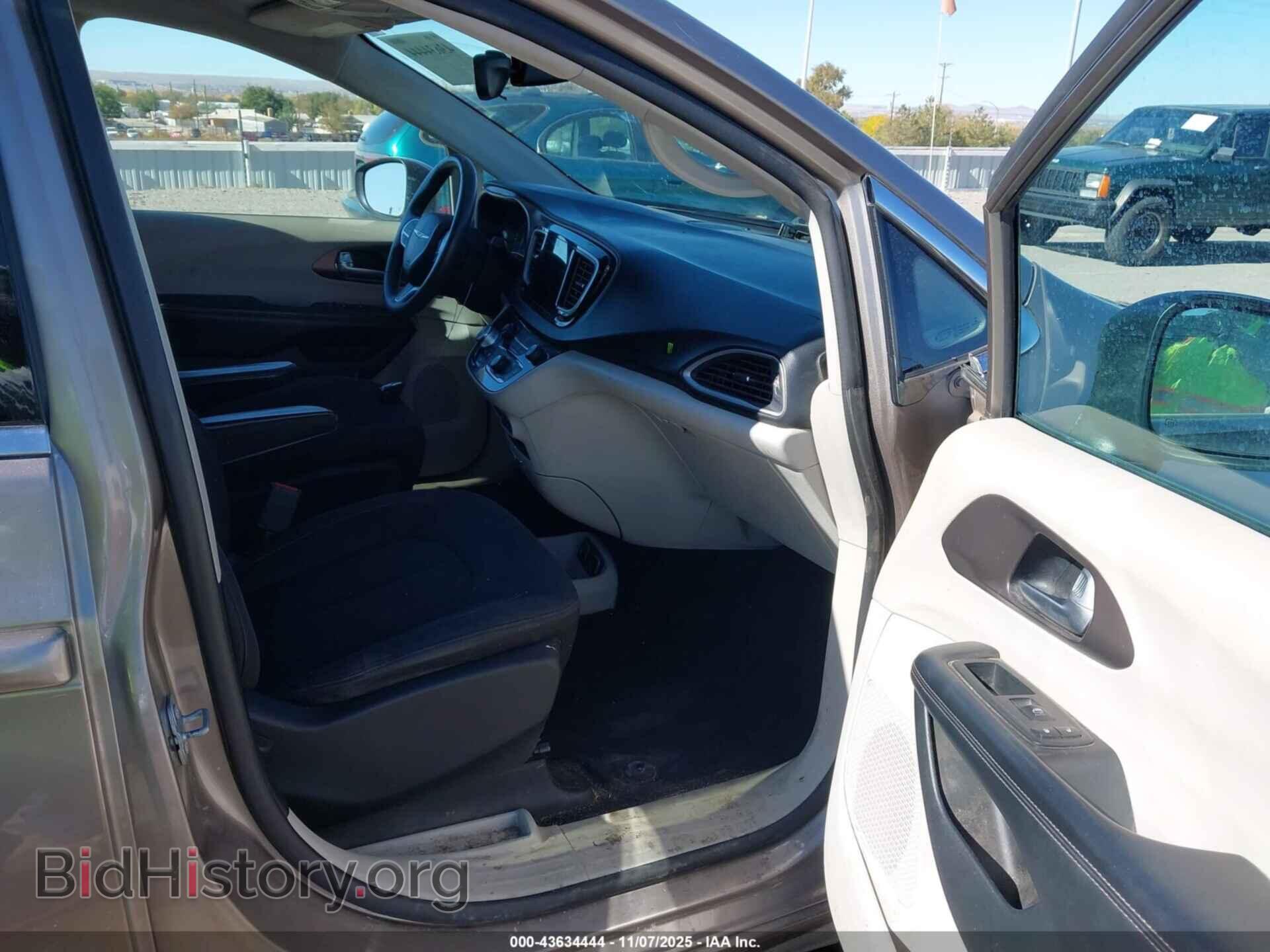 2017 CHRYSLER PACIFICA - VIN: 2C4RC1DG7HR623290 - Photo 5