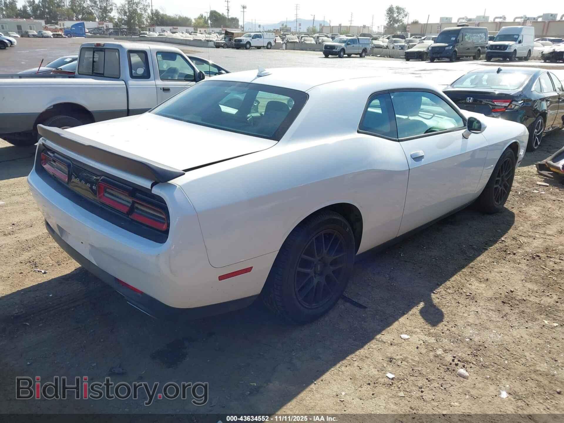 2016 DODGE CHALLENGER - VIN: 2C3CDZAG0GH172511 - Фото 4