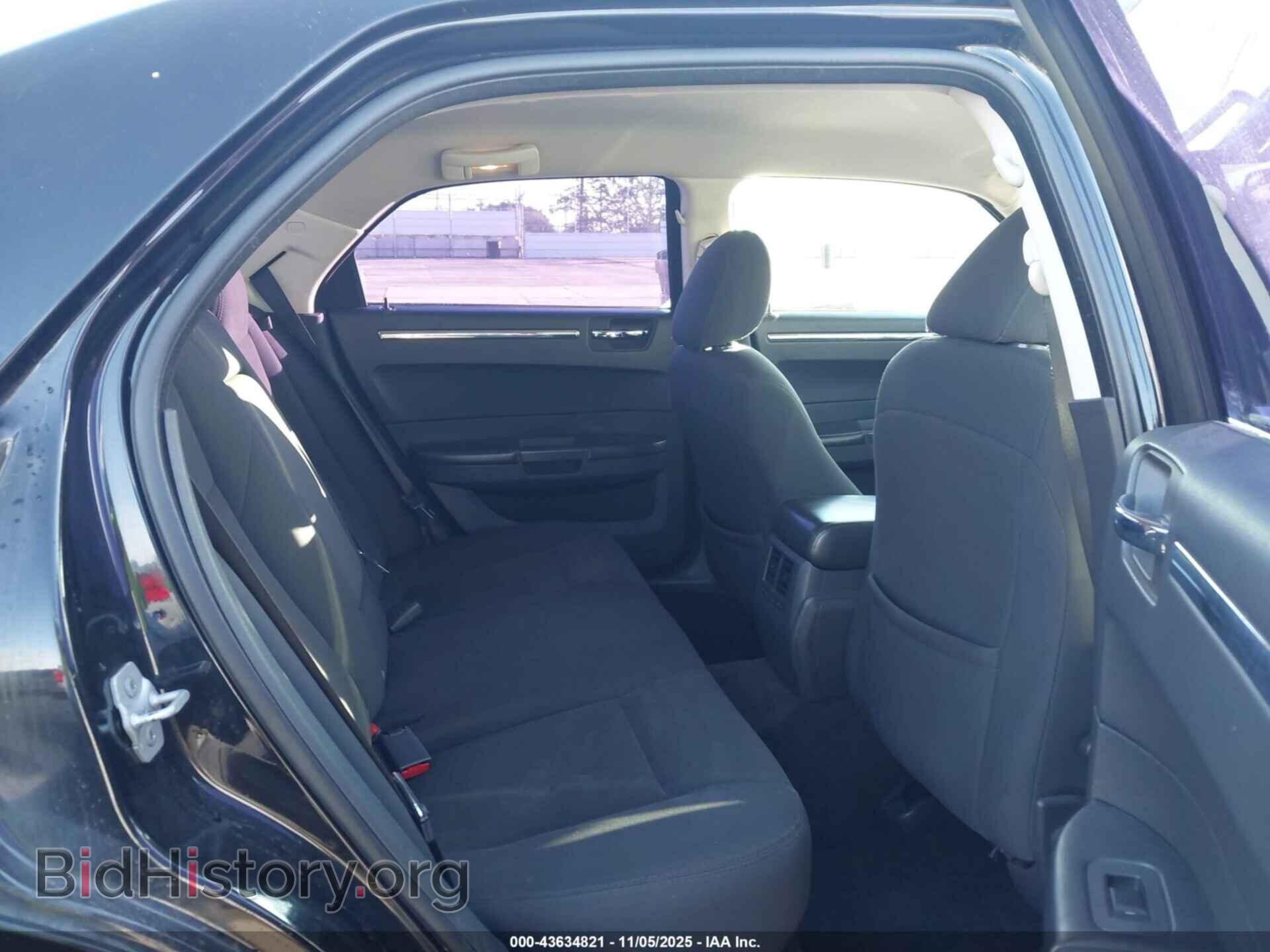 2010 CHRYSLER 300 - VIN: 2C3CA4CD8AH330180 - Фото 8