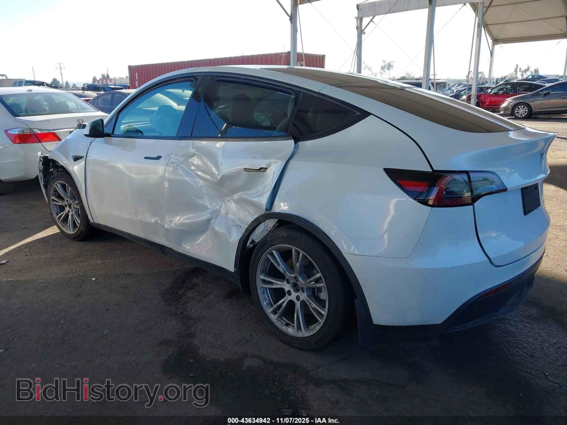 2023 TESLA MODEL Y - VIN: 7SAYGDEE4PF620004 - Фото 3