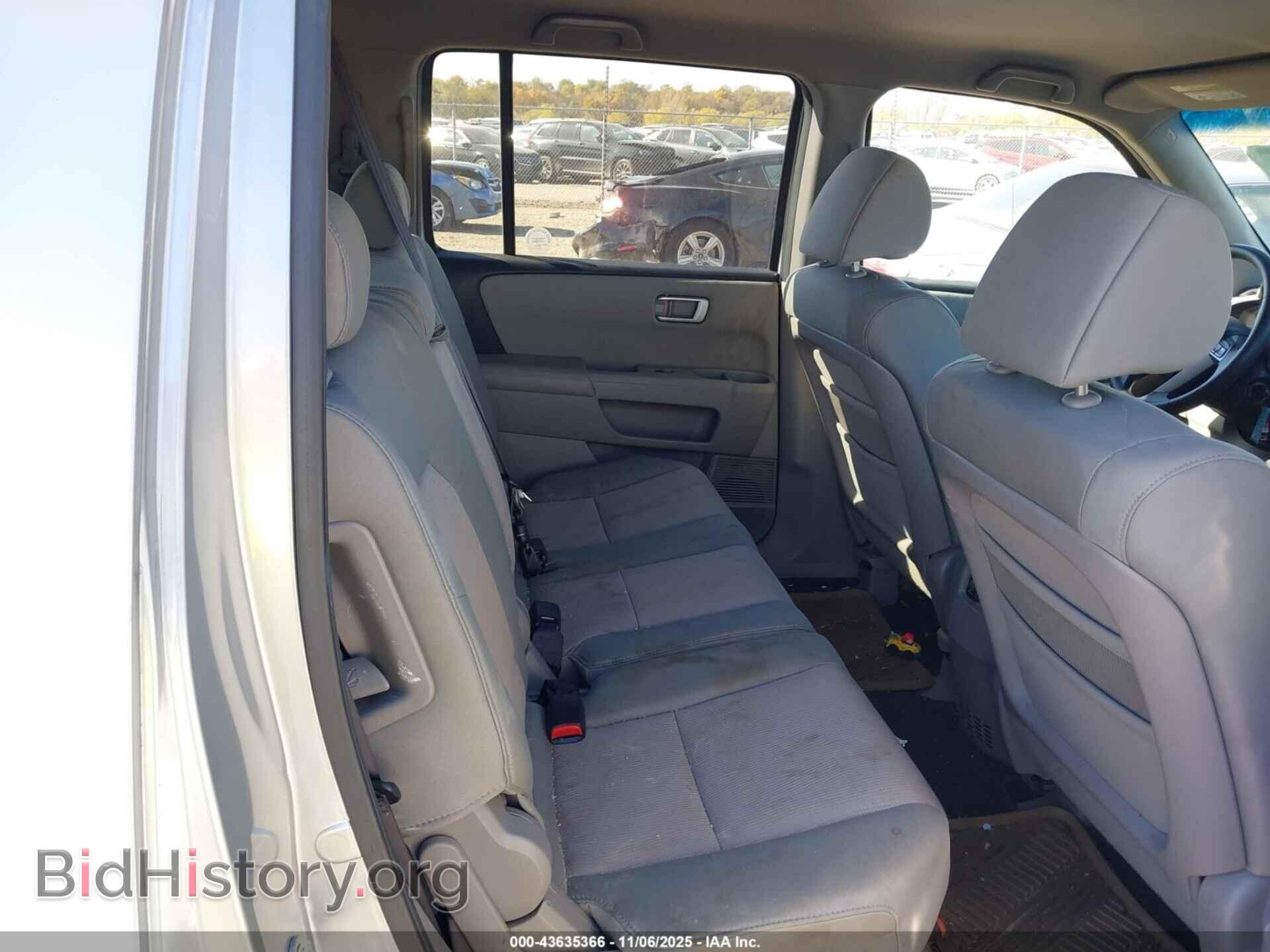 2011 HONDA PILOT - VIN: 5FNYF3H48BB003131 - Фото 8