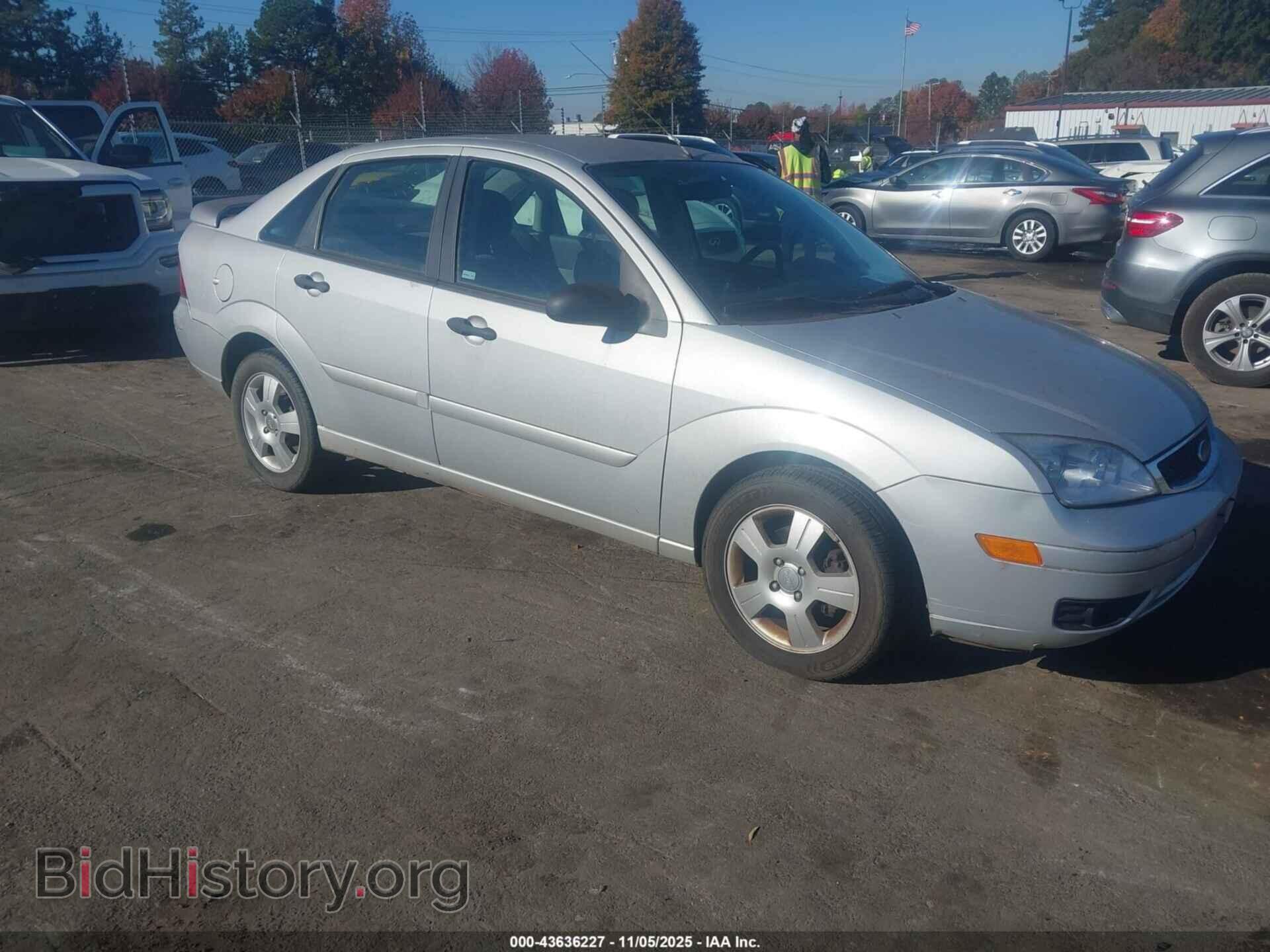 Photo 1FAFP34N67W362523 - FORD FOCUS 2007