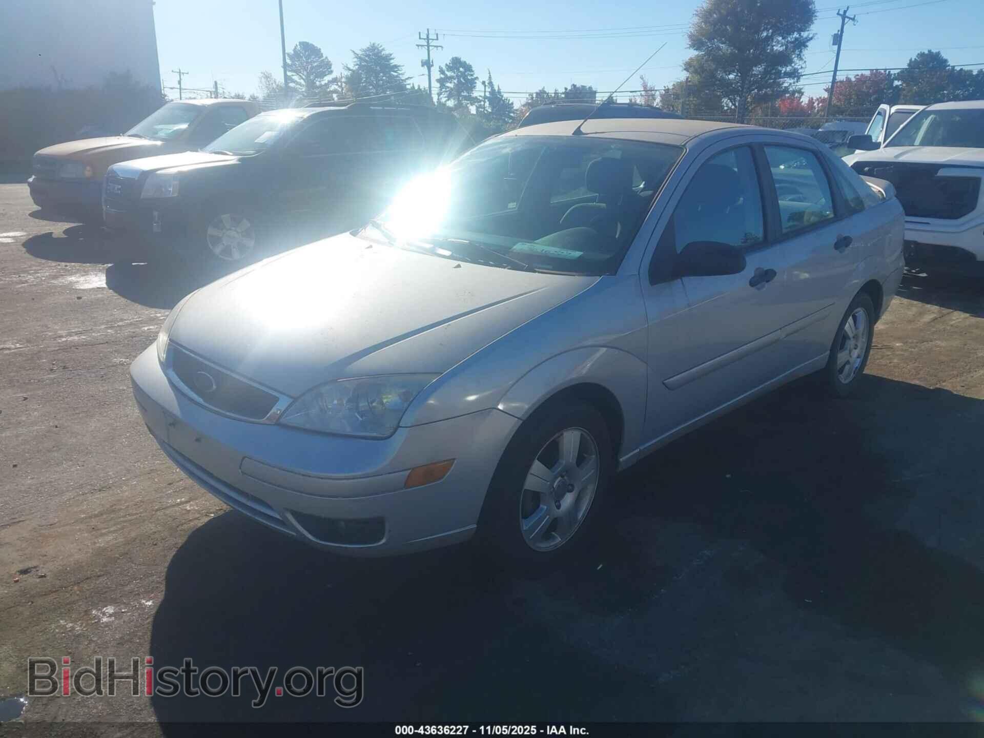 2007 FORD FOCUS - VIN: 1FAFP34N67W362523 - Фото 2