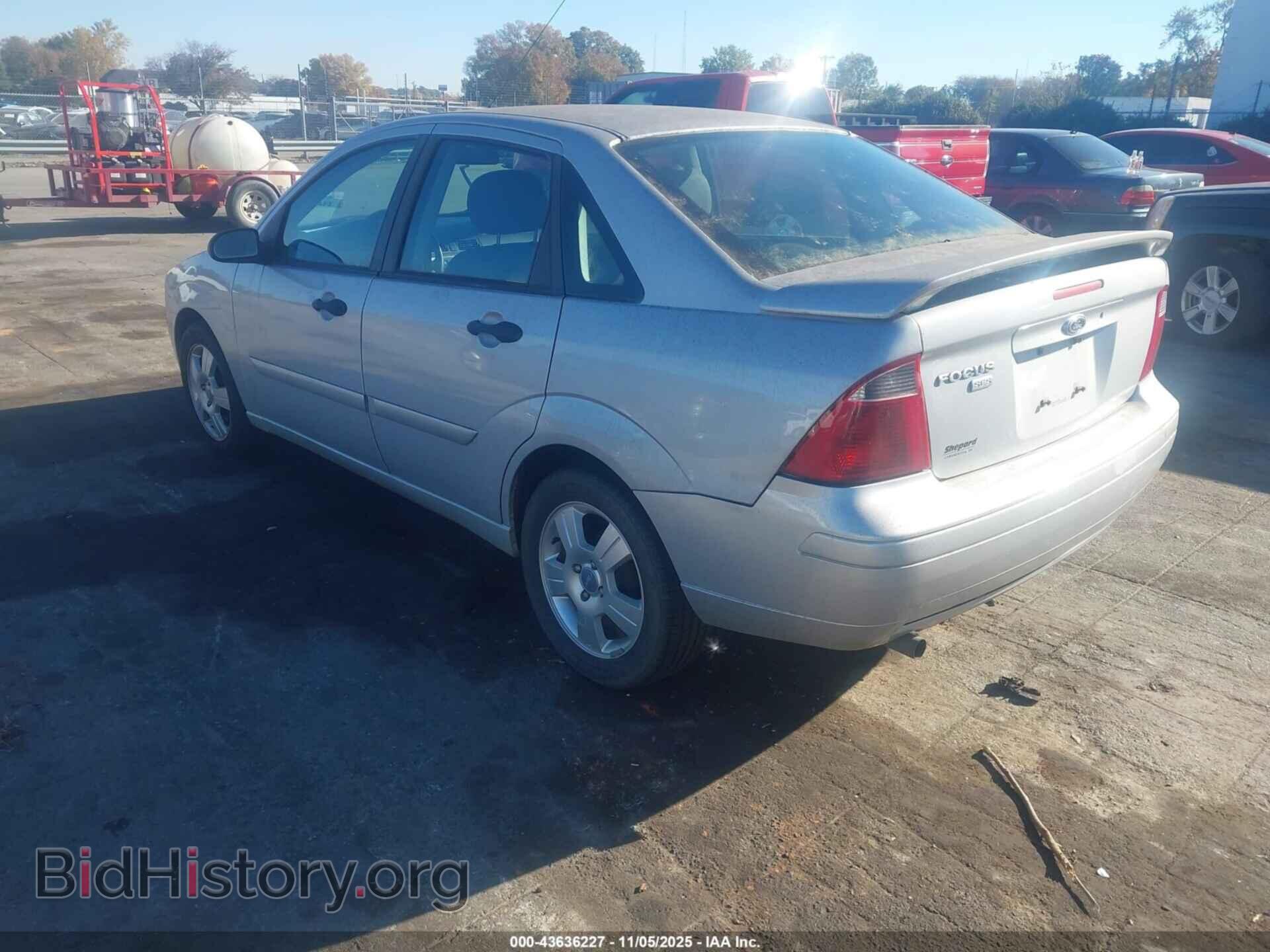 2007 FORD FOCUS - VIN: 1FAFP34N67W362523 - Фото 3