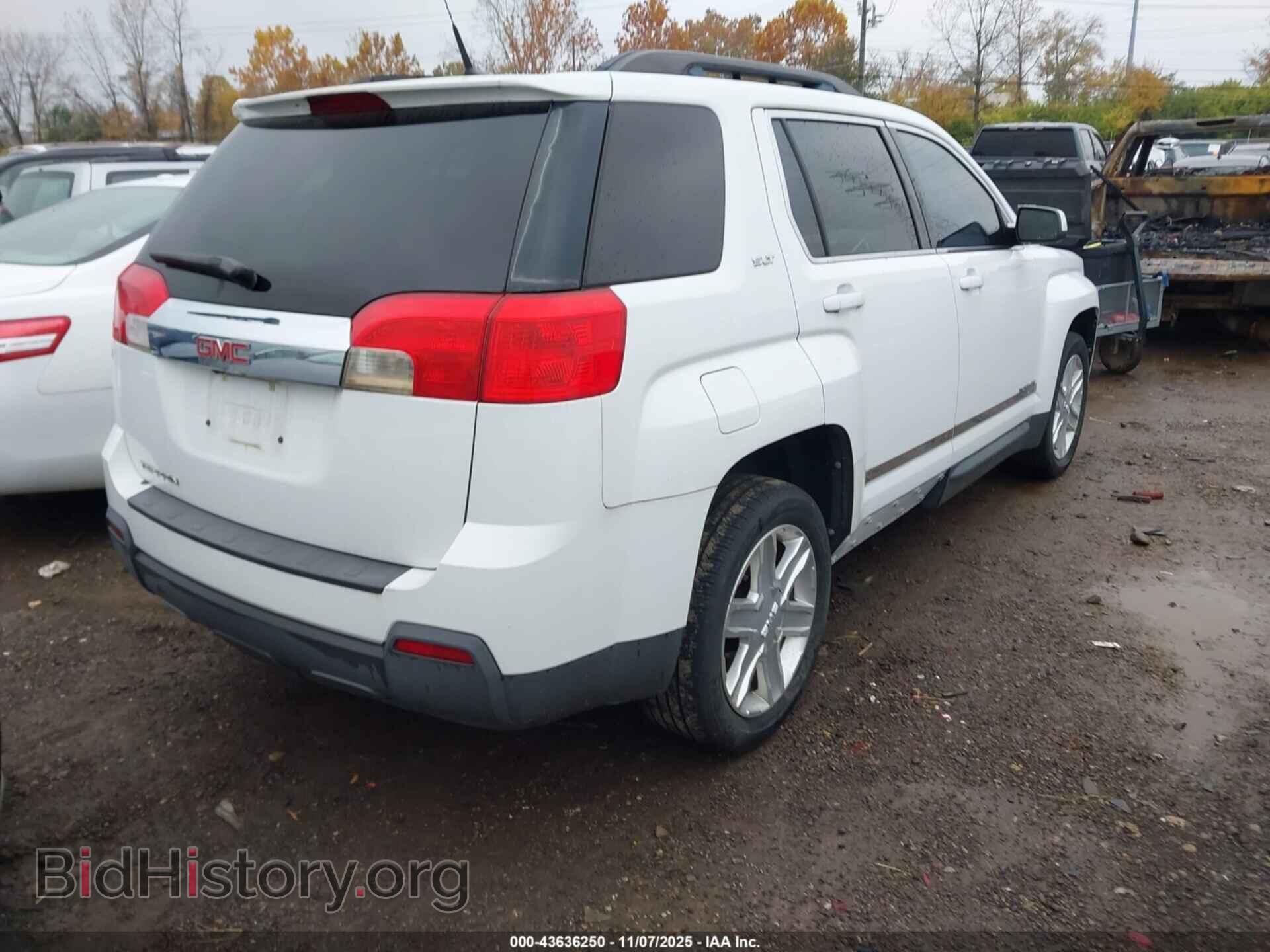 2011 GMC TERRAIN - VIN: 2CTALUEC0B6453667 - Photo 4