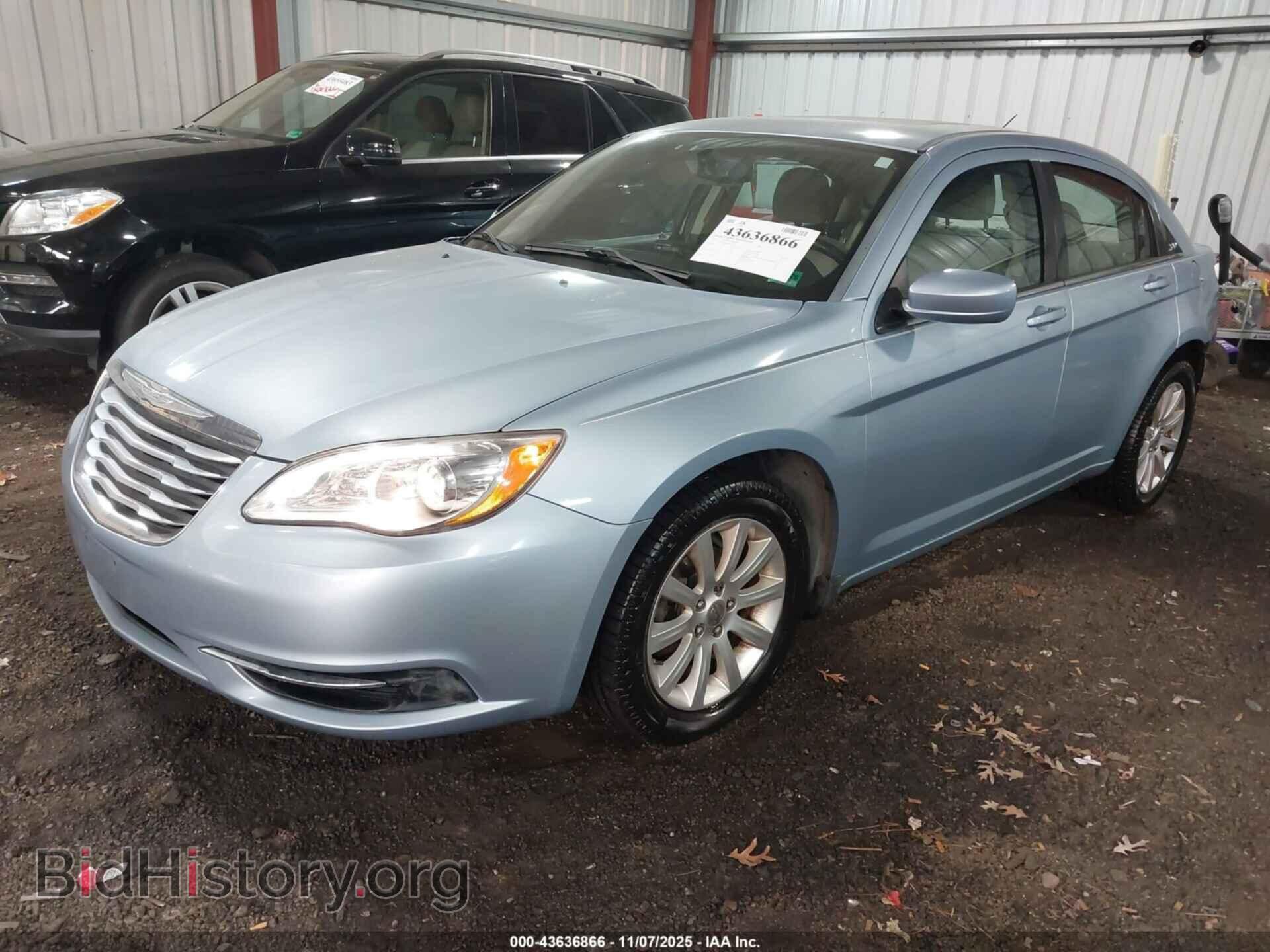2013 CHRYSLER 200 - VIN: 1C3CCBBB5DN525518 - Фото 2