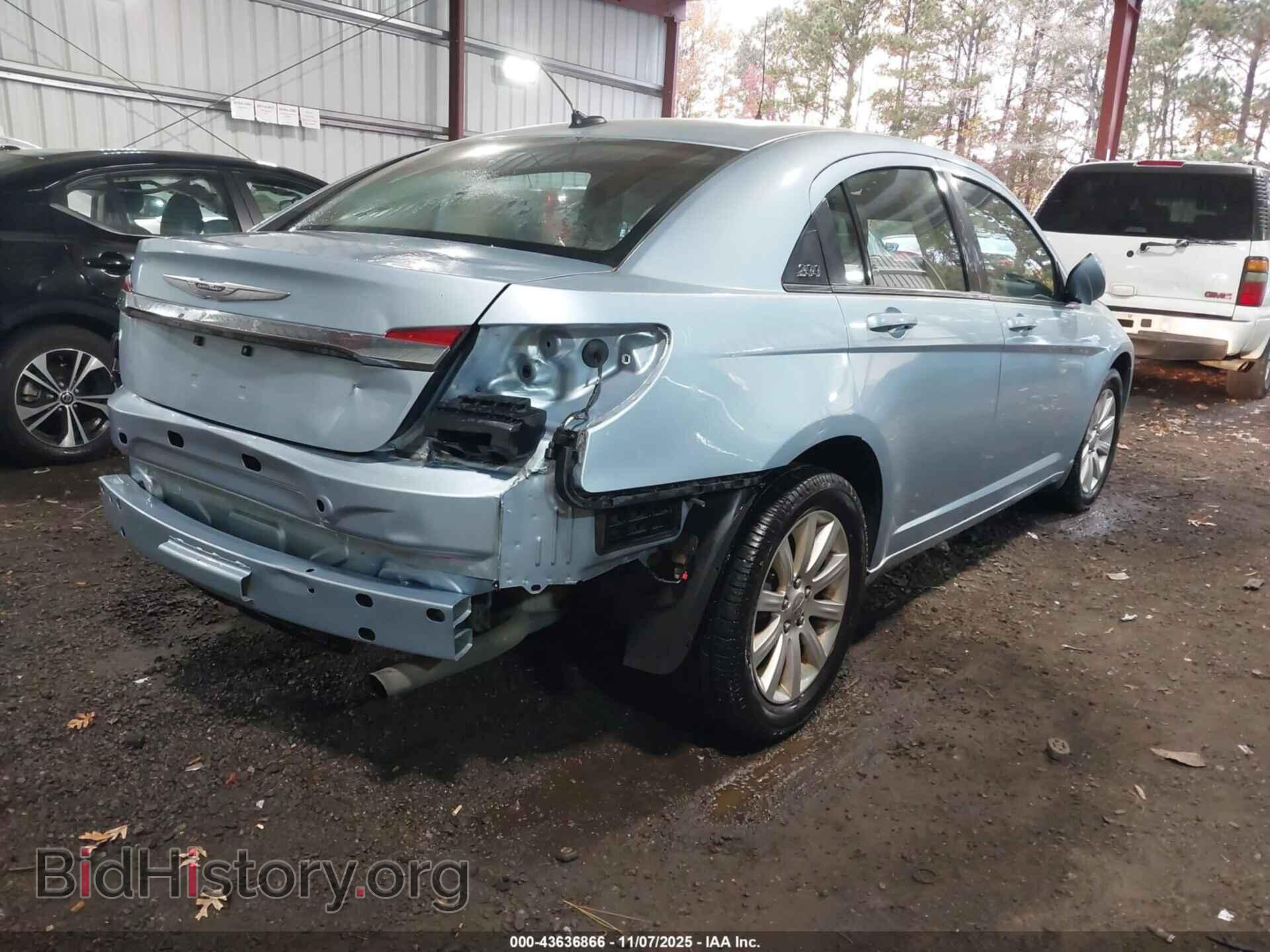 2013 CHRYSLER 200 - VIN: 1C3CCBBB5DN525518 - Фото 4
