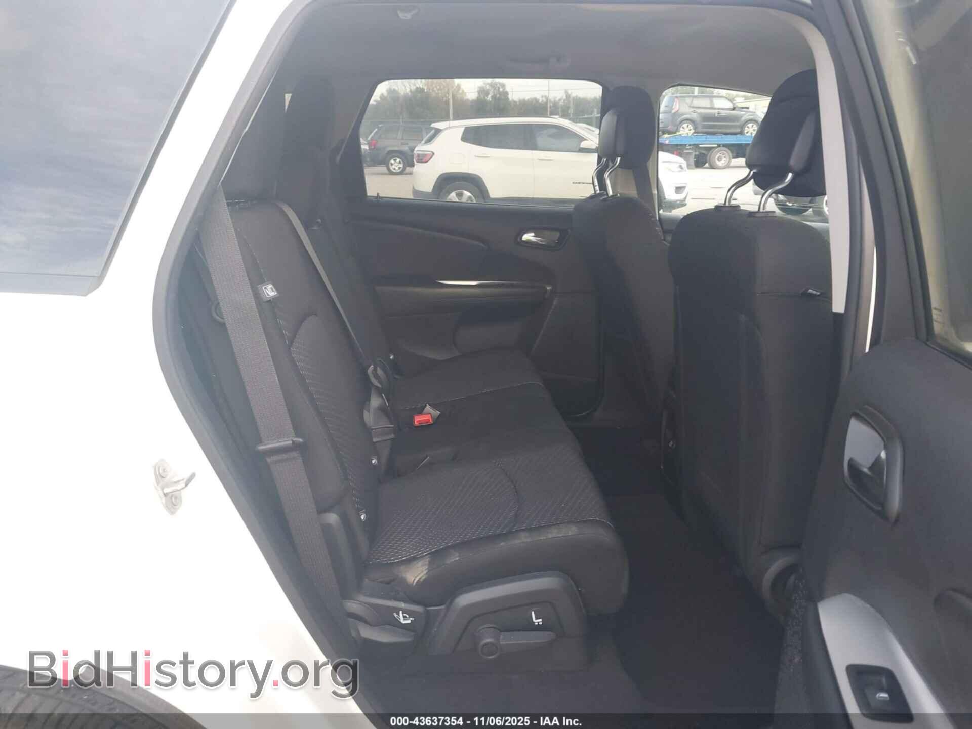 2020 DODGE JOURNEY - VIN: 3C4PDCAB2LT262033 - Фото 8