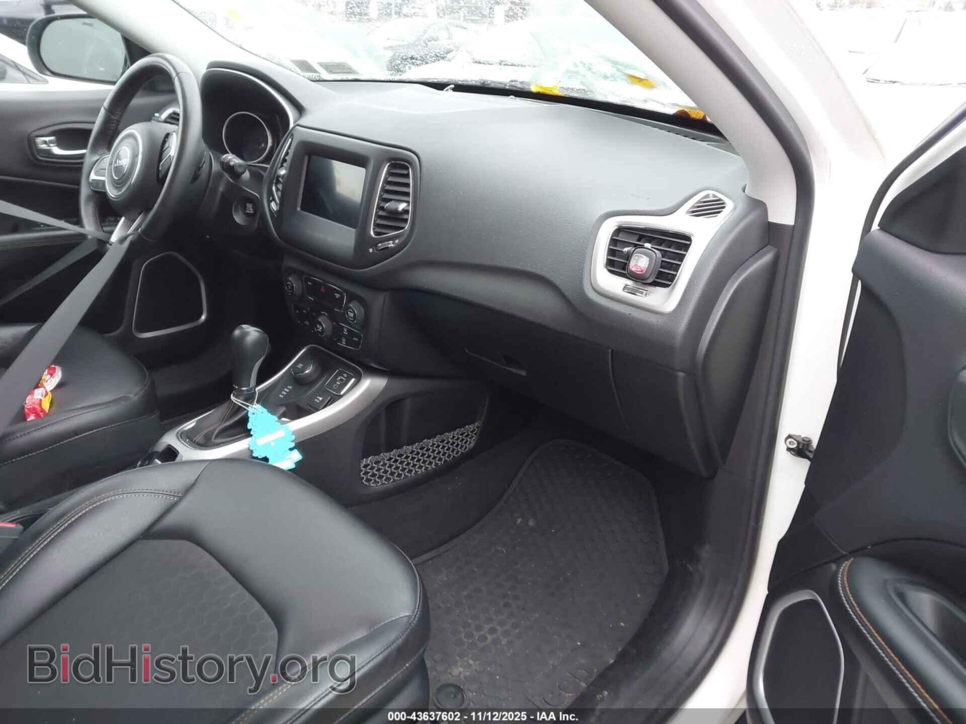 2018 JEEP COMPASS - VIN: 3C4NJDBB0JT252943 - Фото 5