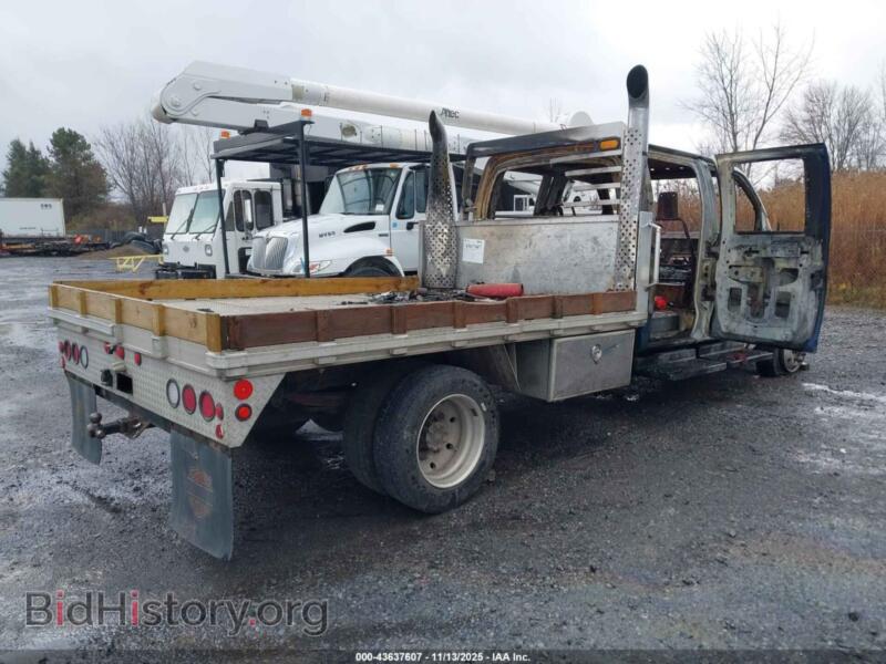 2006 GMC C4500 (VIN 1GDE4E1246F408414) — photo 4 of 10