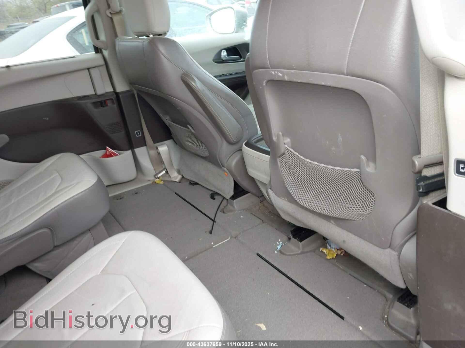 2017 CHRYSLER PACIFICA - VIN: 2C4RC1BG5HR561214 - Фото 8