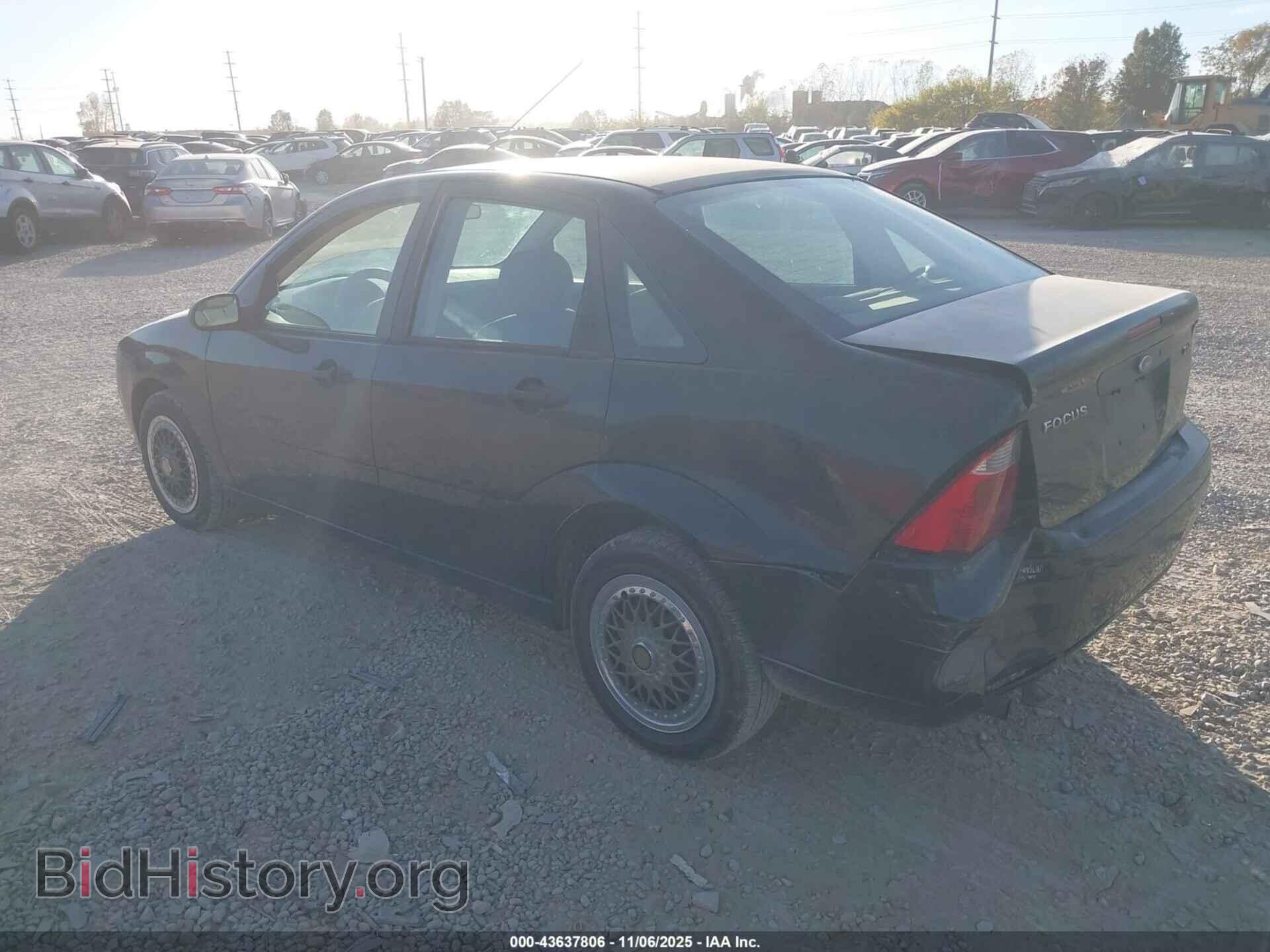 2005 FORD FOCUS - VIN: 1FAFP34N35W308089 - Фото 3