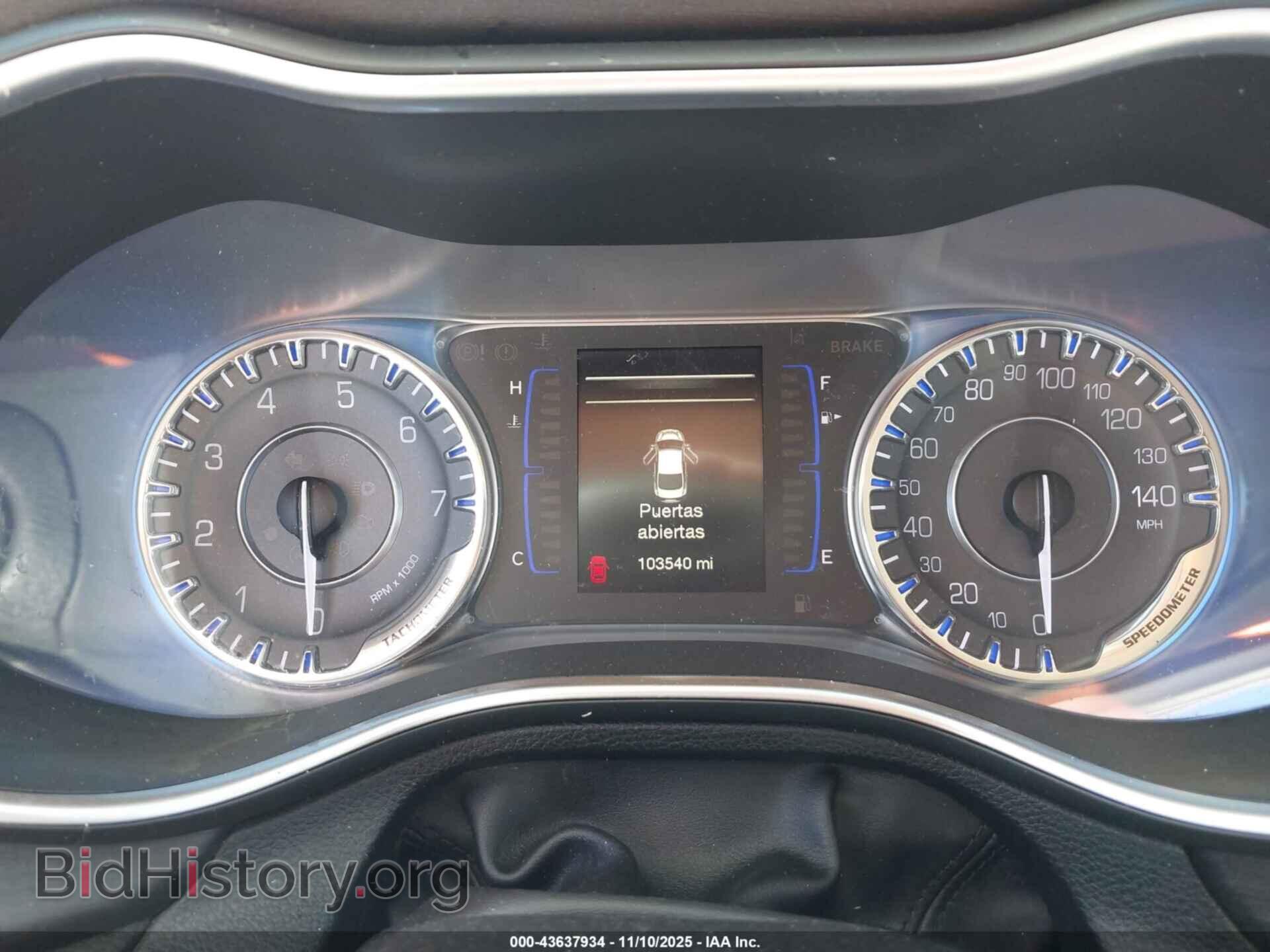 2016 CHRYSLER 200 - VIN: 1C3CCCAB8GN112651 - Фото 7