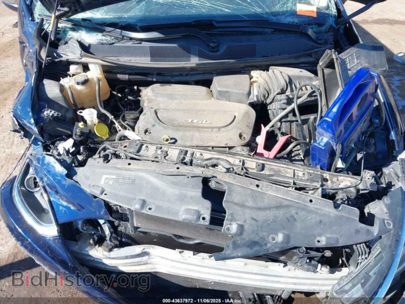 2018 Chrysler PACIFICA (VIN 2C4RC1GG1JR273737) — фото 10 из 18