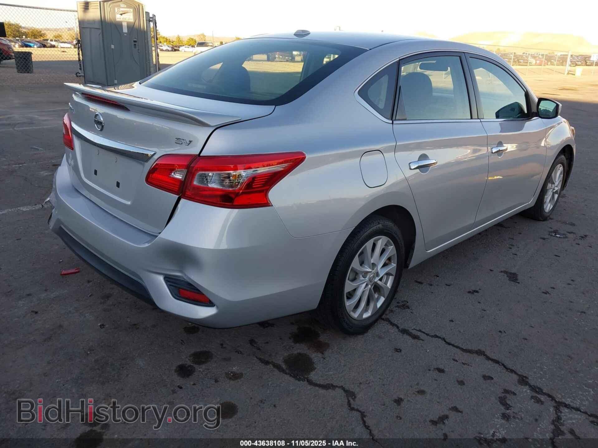 2019 NISSAN SENTRA - VIN: 3N1AB7AP3KL606193 - Фото 4