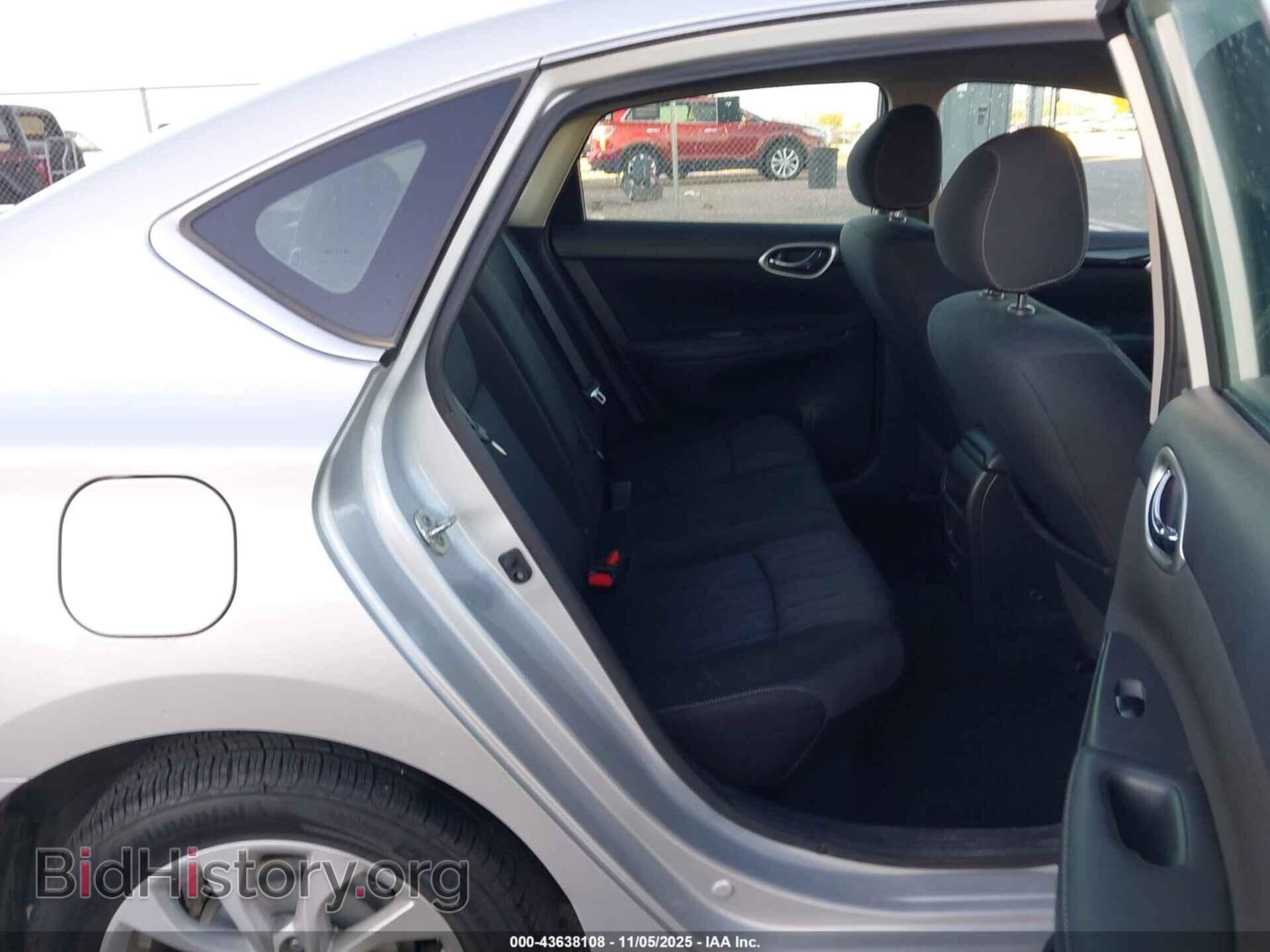 2019 NISSAN SENTRA - VIN: 3N1AB7AP3KL606193 - Фото 8