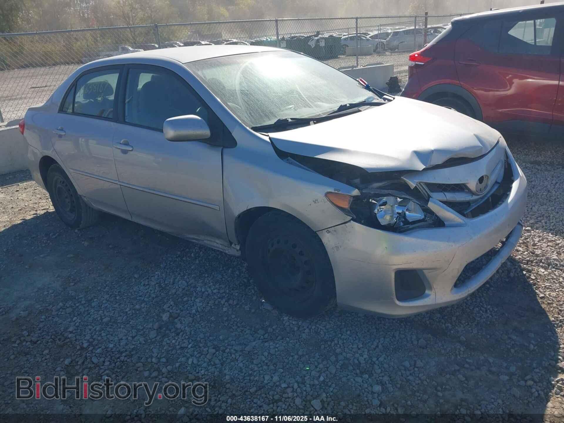 Photo 2T1BU4EE3BC726422 - TOYOTA COROLLA 2011