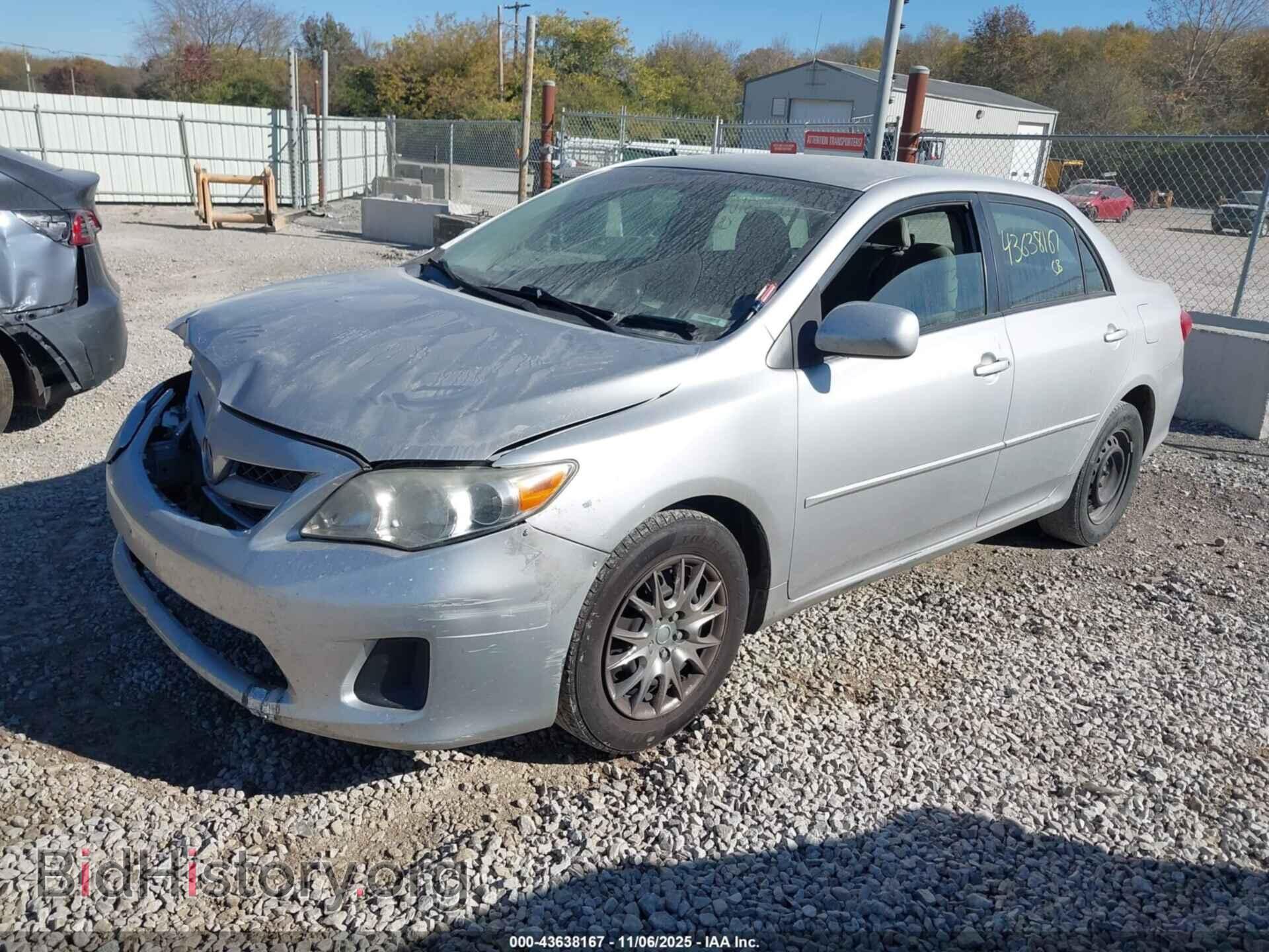 2011 TOYOTA COROLLA - VIN: 2T1BU4EE3BC726422 - Фото 2
