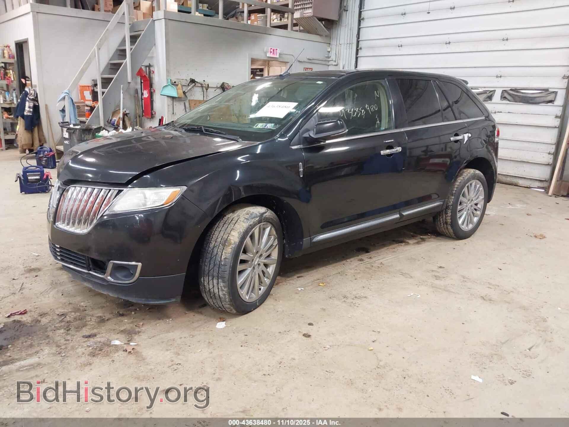 2011 LINCOLN MKX - VIN: 2LMDJ8JK0BBJ21139 - Фото 2