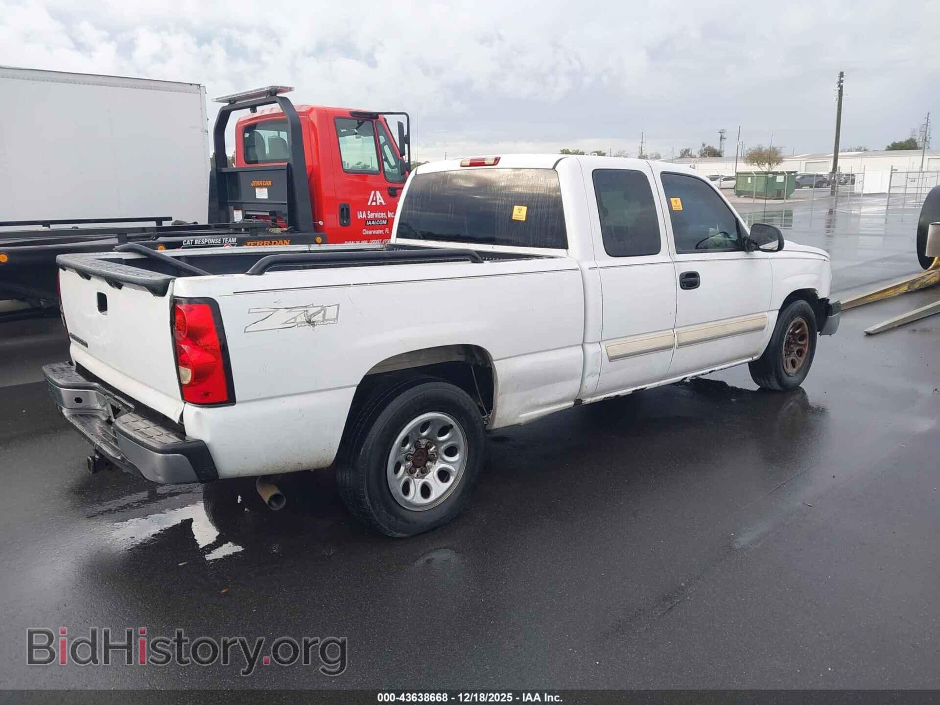 2006 CHEVROLET SILVERADO 1500 - VIN: 2GCEC19V261281281 - Фото 4
