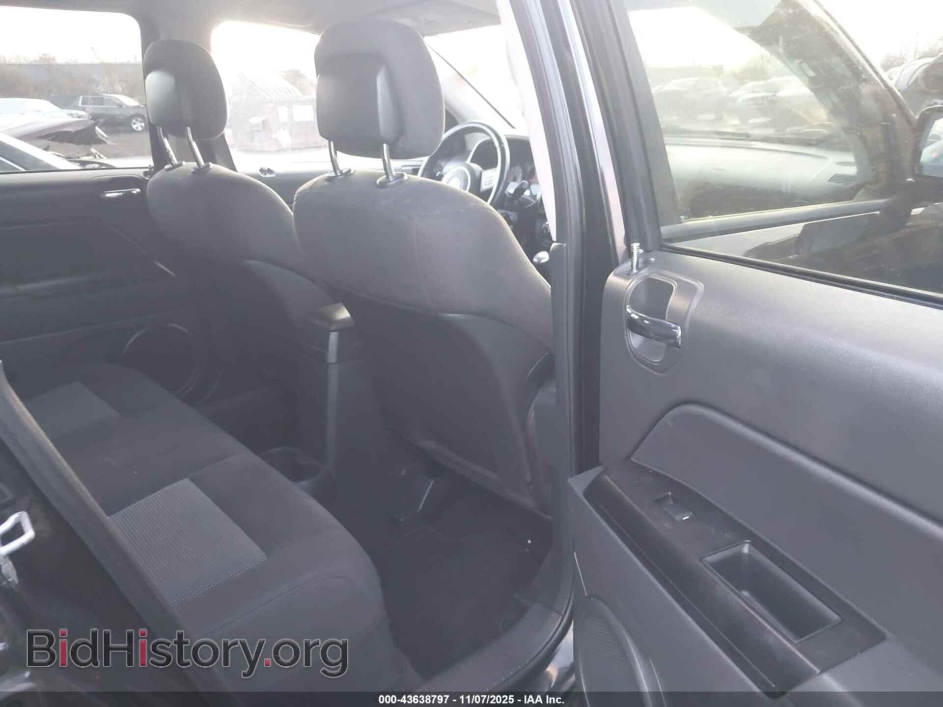 2011 JEEP COMPASS - VIN: 1J4NT1FB6BD213892 - Photo 8