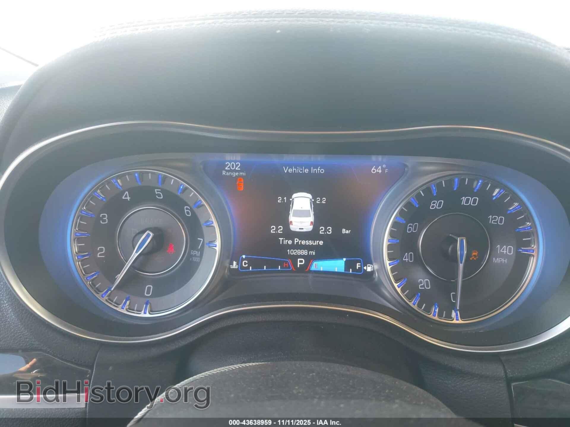 2018 CHRYSLER 300 - VIN: 2C3CCAKG3JH165238 - Фото 7